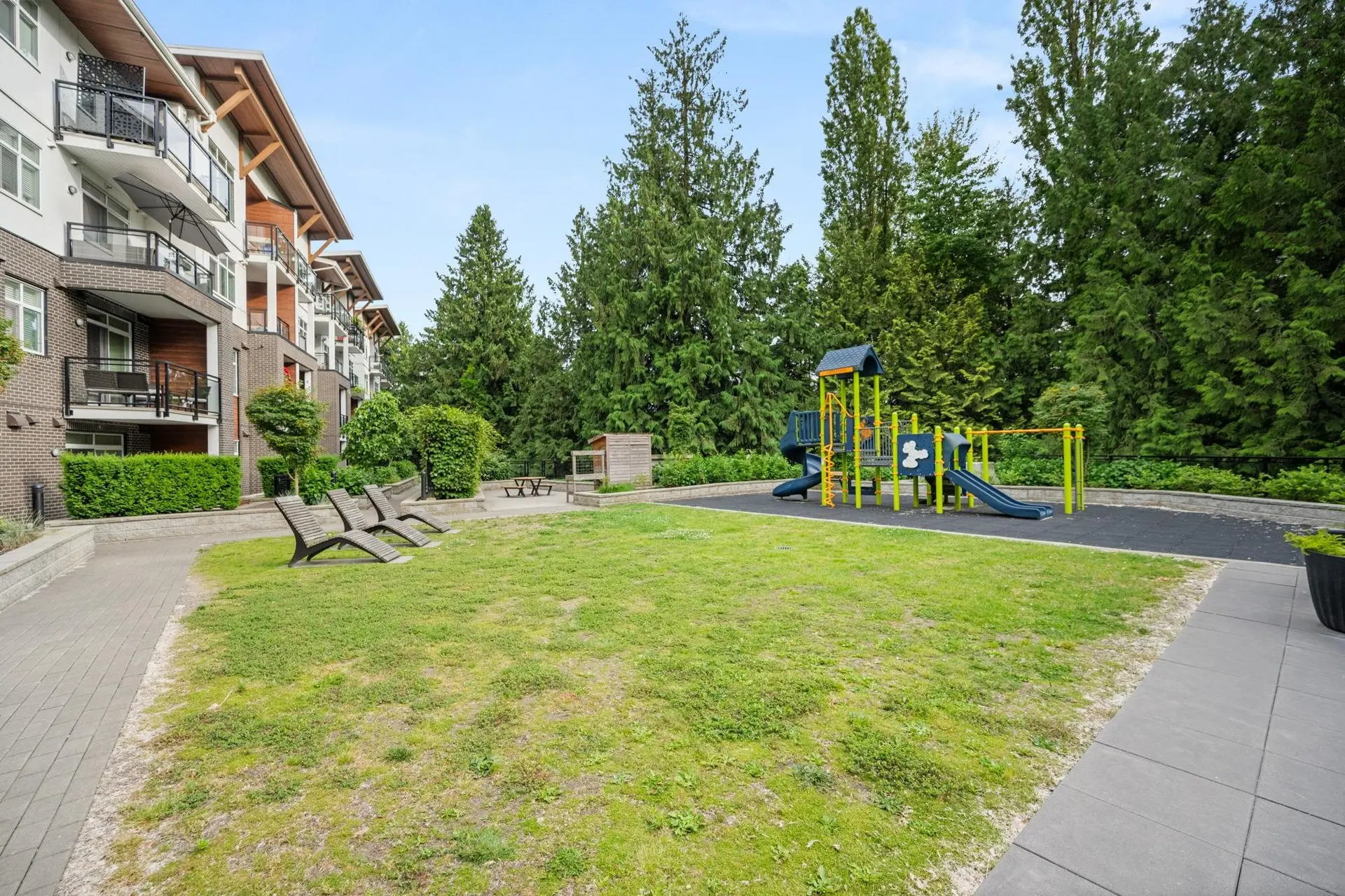 Property at #424 5415 BRYDON CRESCENT, Langley, BC