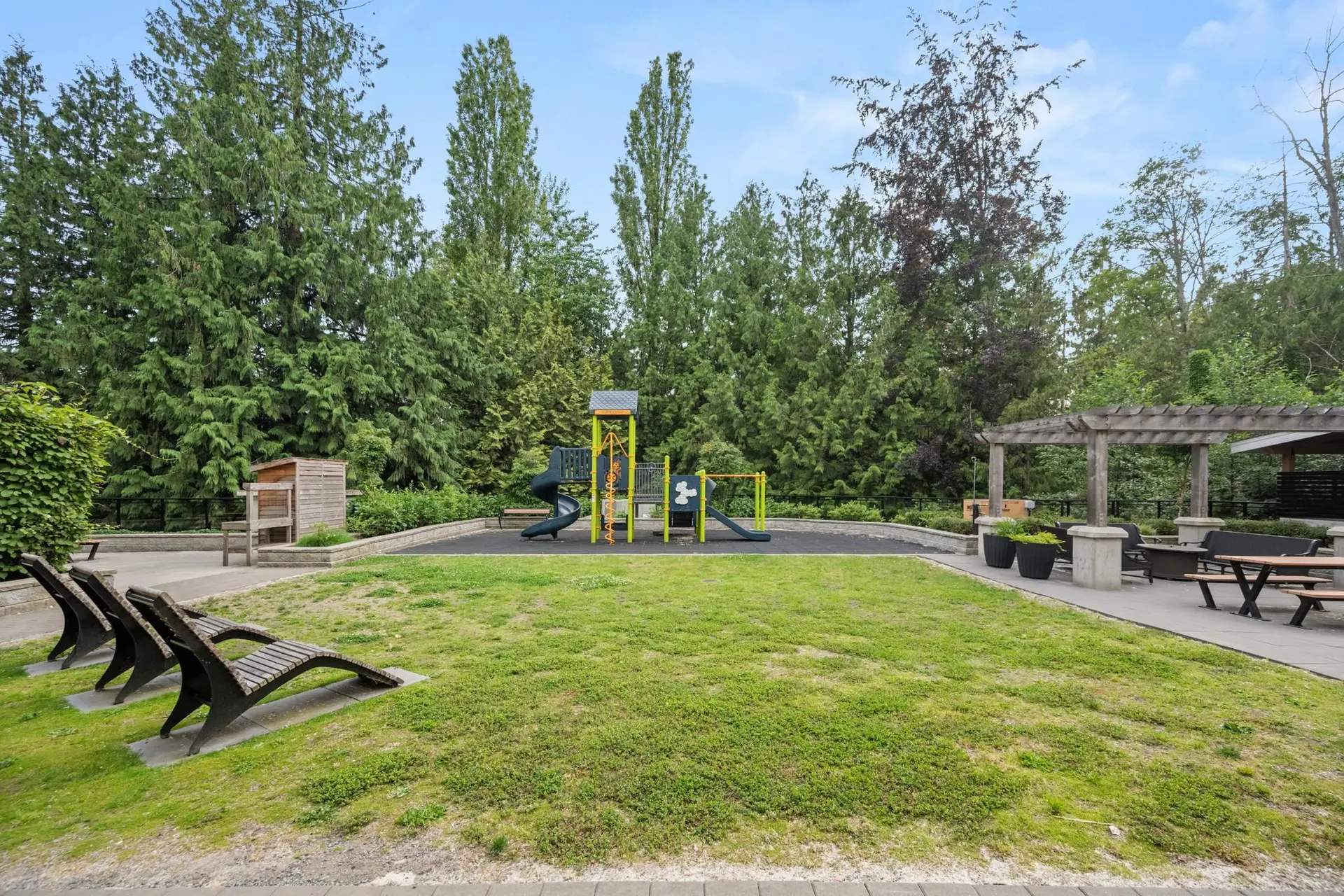 Property at #424 5415 BRYDON CRESCENT, Langley, BC