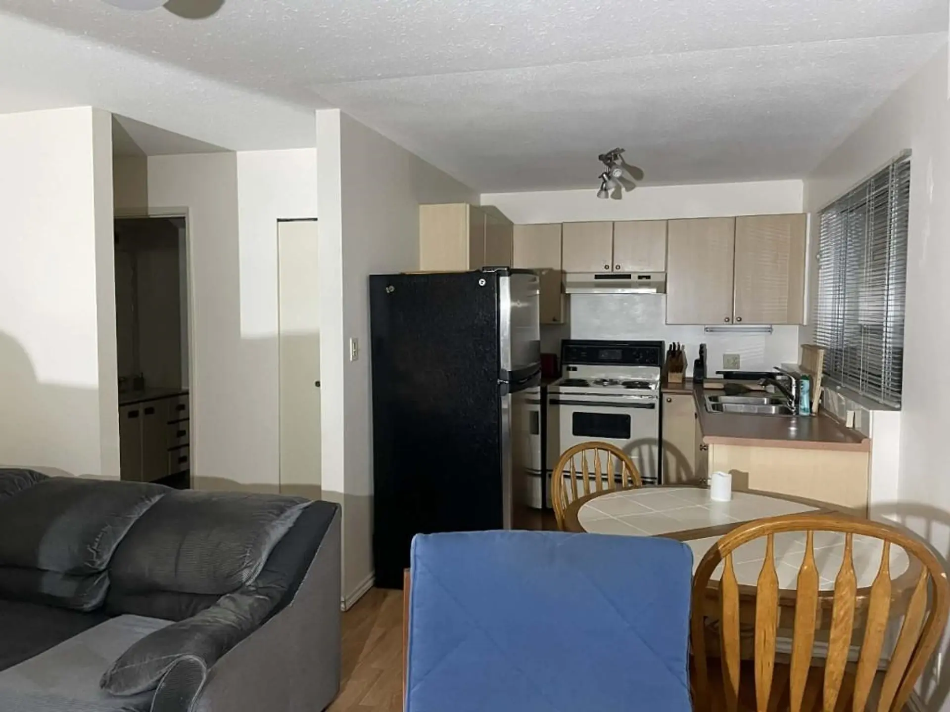 Property at 1214 CAROLE PLACE, Gibsons, BC