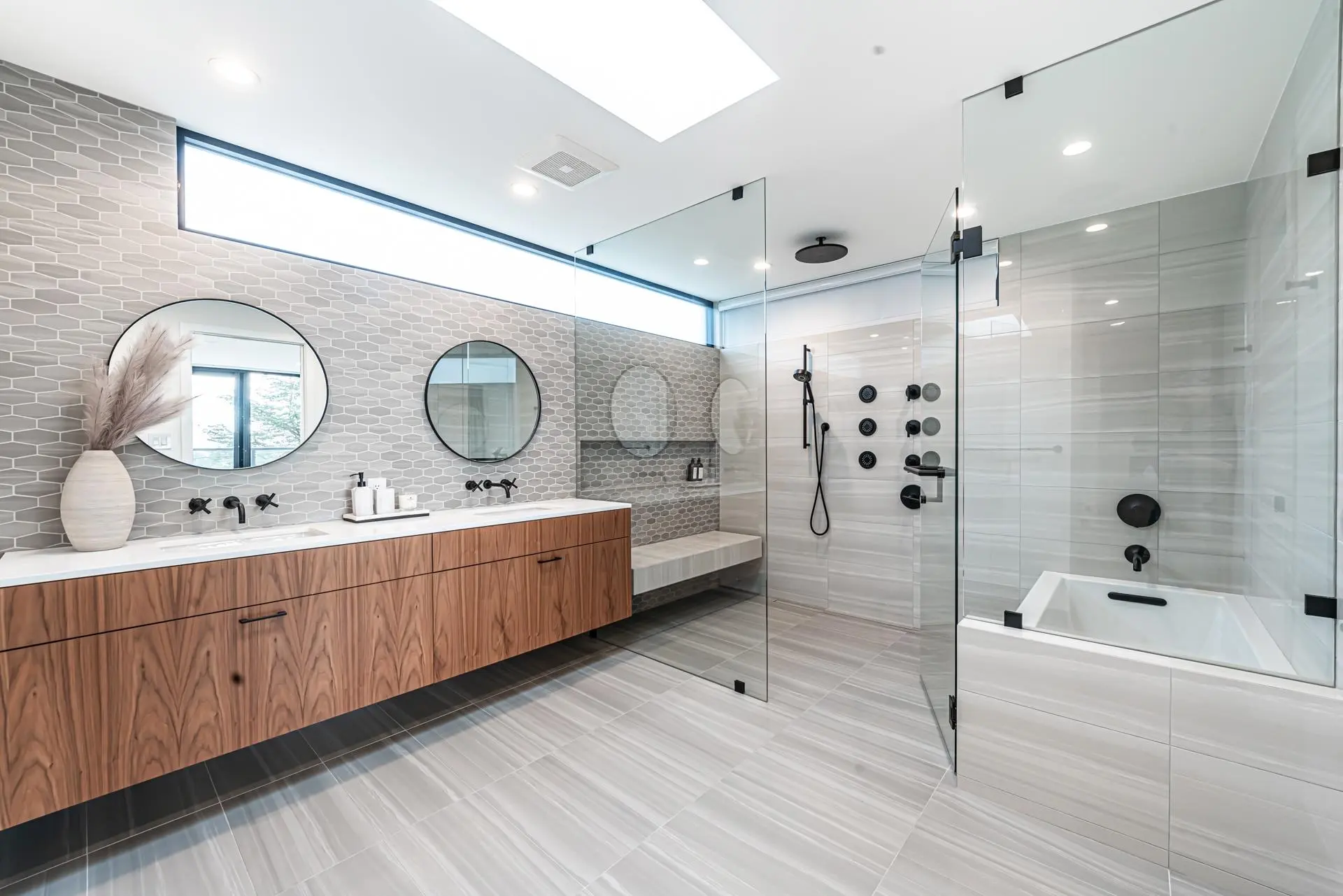 Property at 4275 CHELSEA CRESCENT, North Vancouver, BC