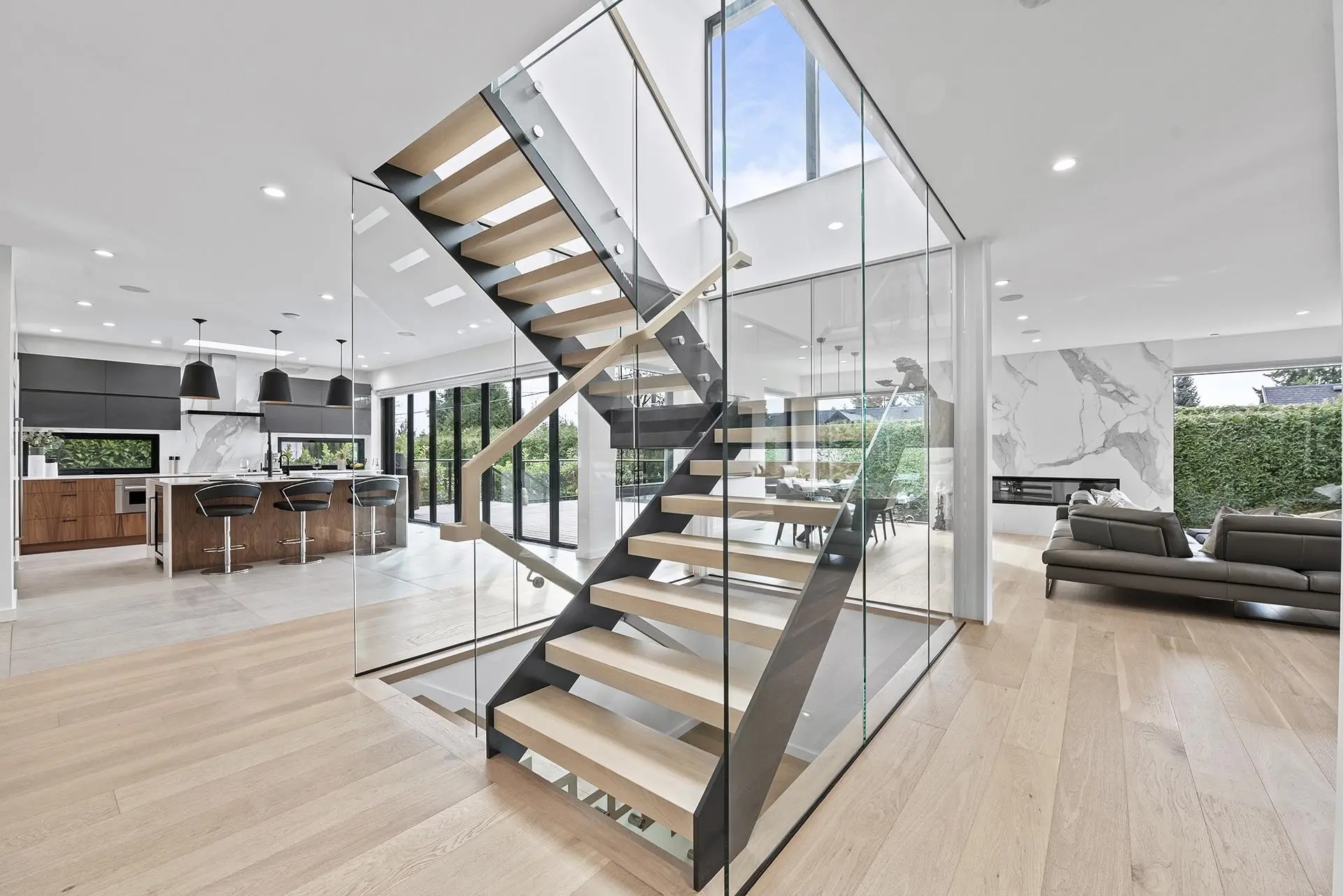 Property at 4275 CHELSEA CRESCENT, North Vancouver, BC