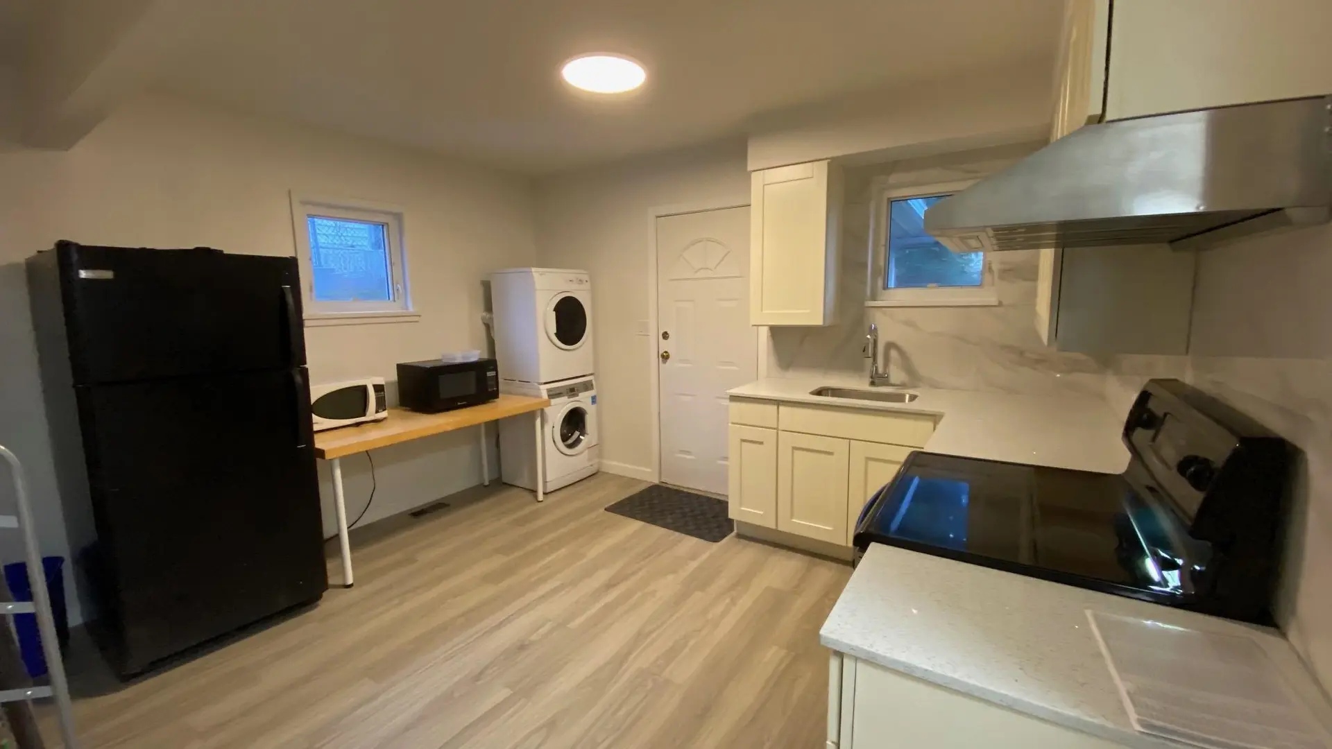 Property at 525 SIXTEENTH STREET, New Westminster, BC