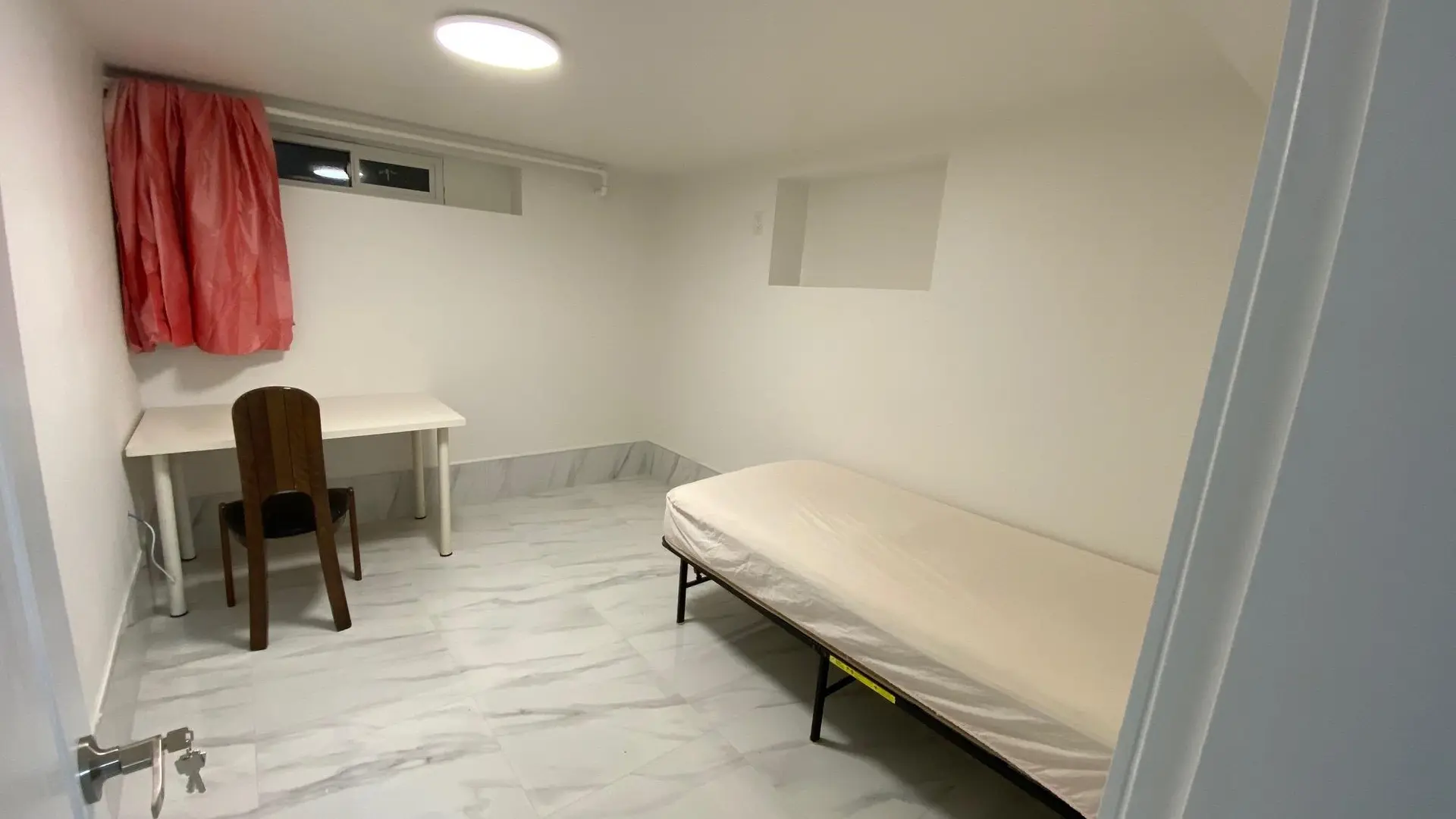 Property at 525 SIXTEENTH STREET, New Westminster, BC