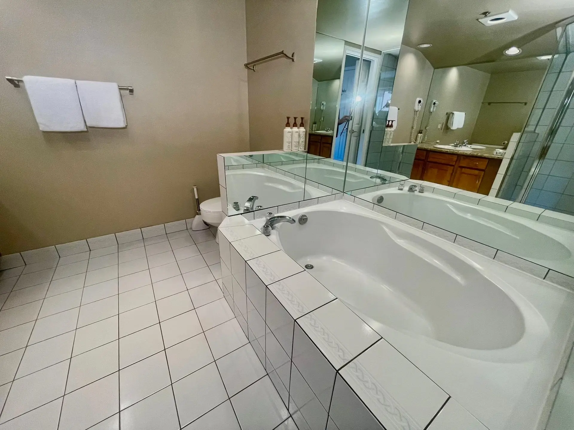 Property at #WEEK 11 902-4293 MOUNTAIN SQUARE, Whistler, BC