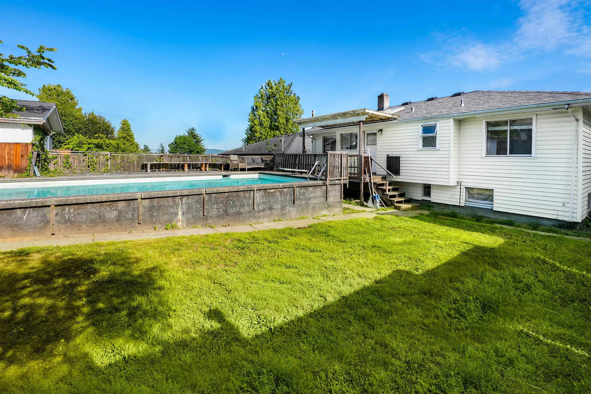 Property at 822 E 4TH STREET, North Vancouver, BC