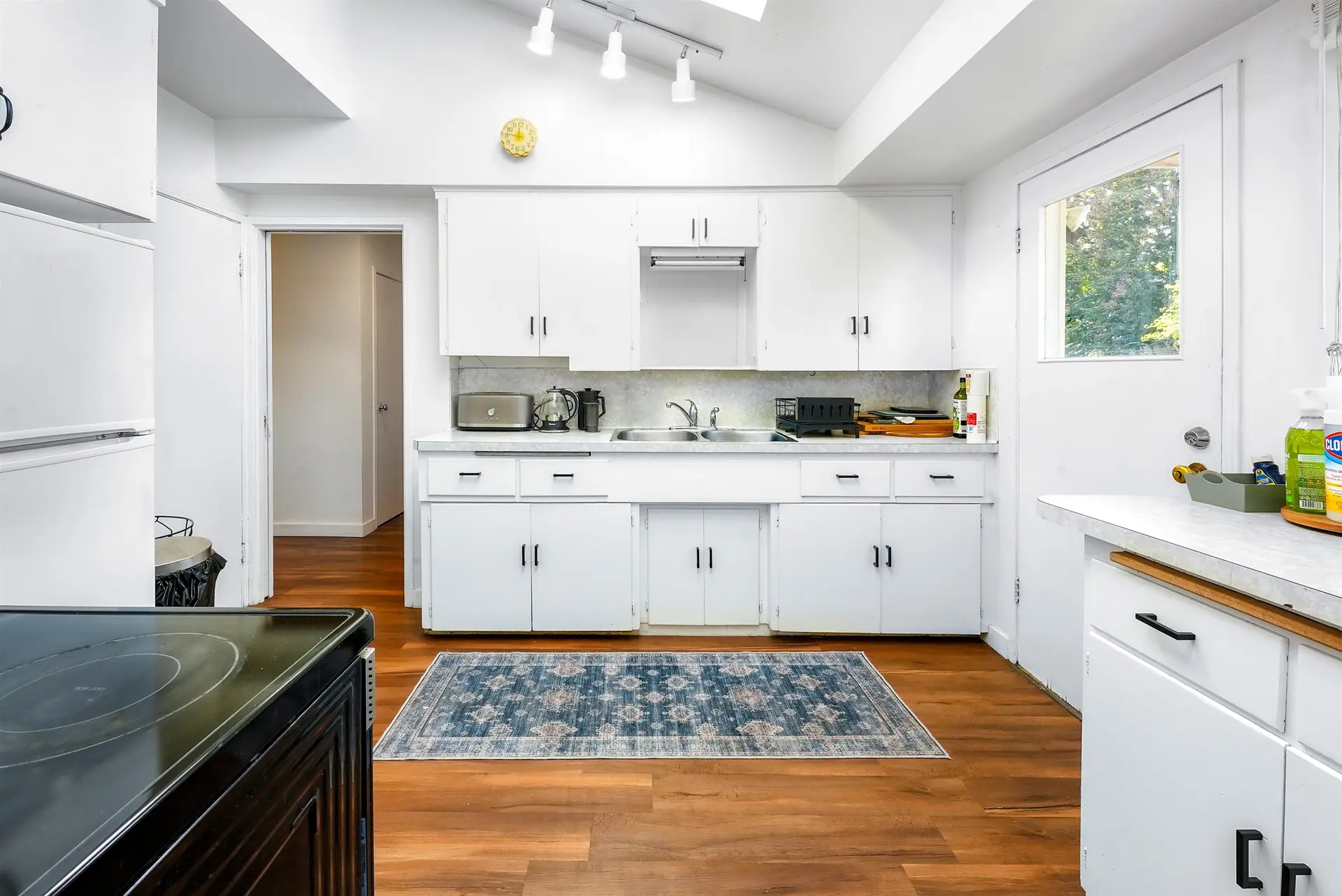 Property at 822 E 4TH STREET, North Vancouver, BC