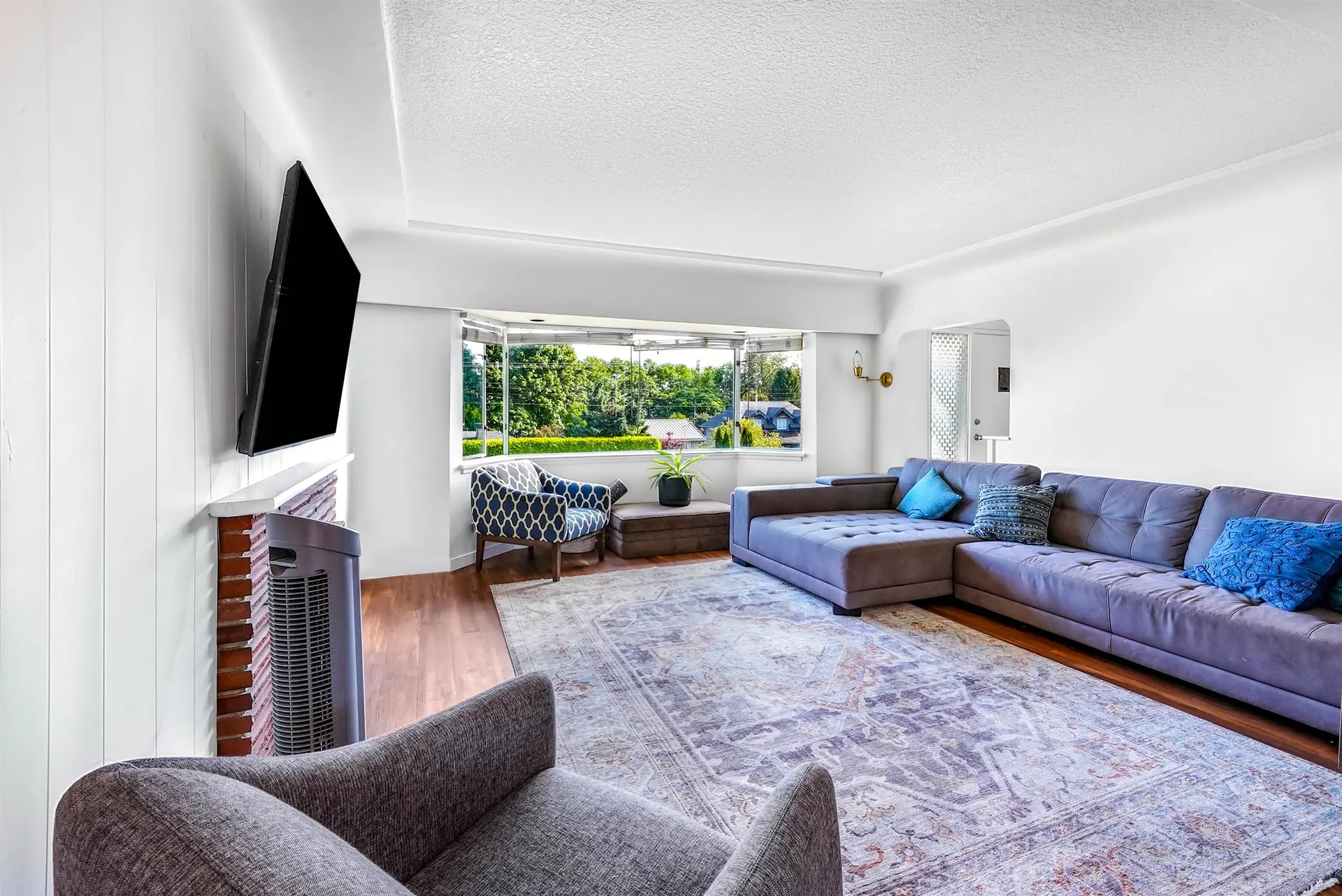 Property at 822 E 4TH STREET, North Vancouver, BC