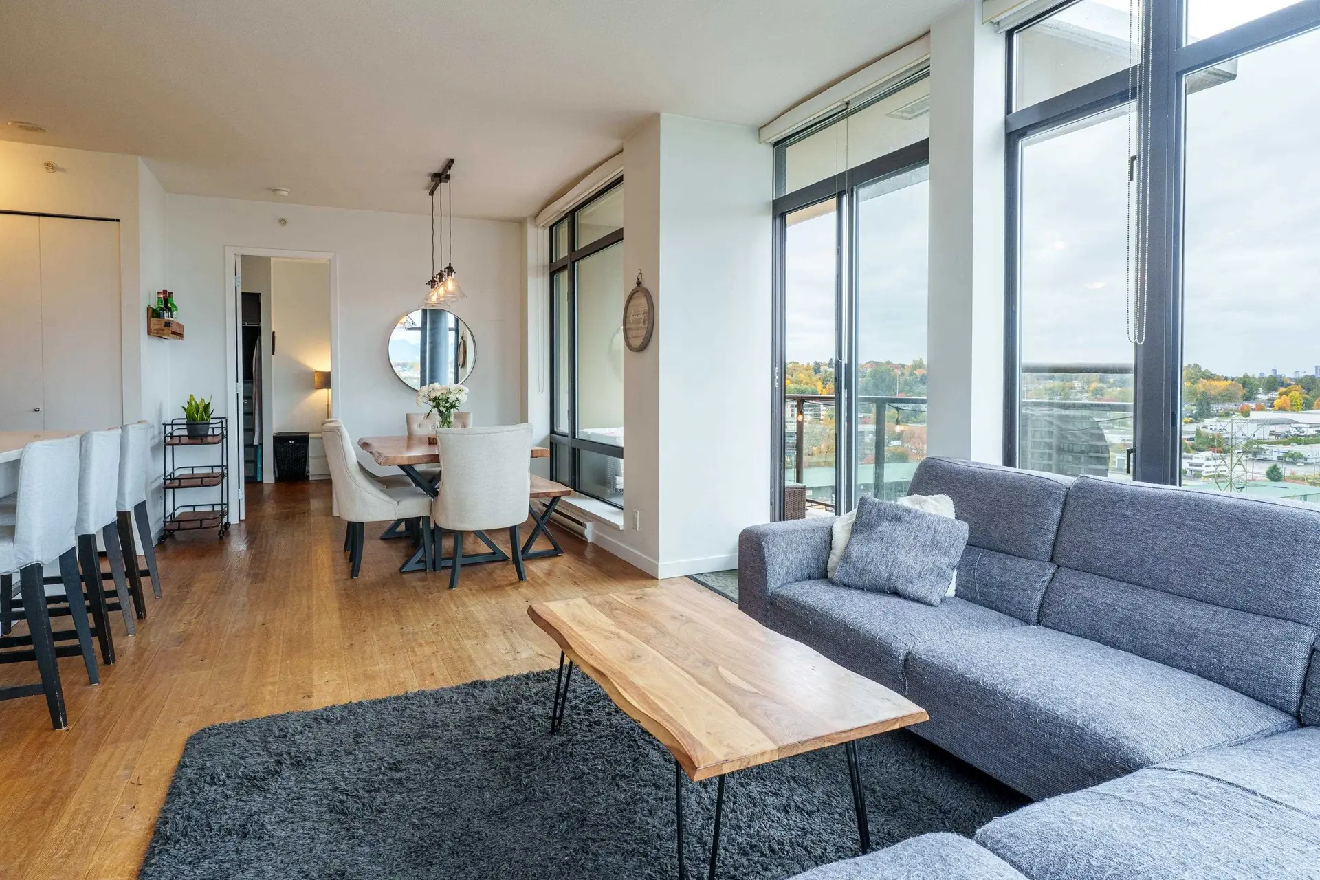 #1504 2355 Madison Avenue - Image 4