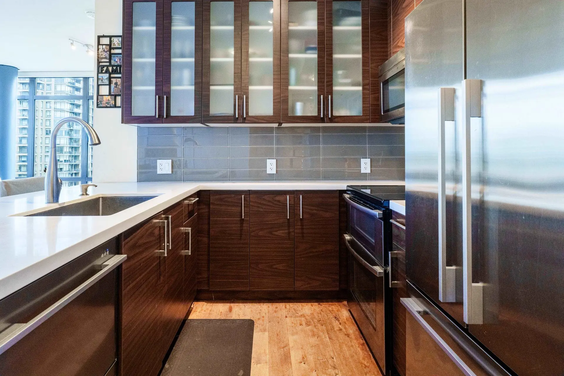 #1504 2355 Madison Avenue - Image 8