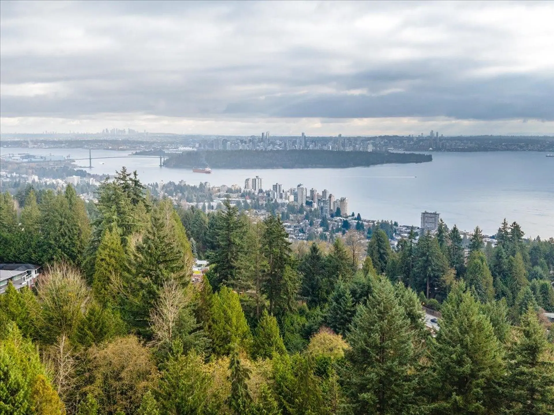 Property at 2320 CHAIRLIFT CLOSE, West Vancouver, BC