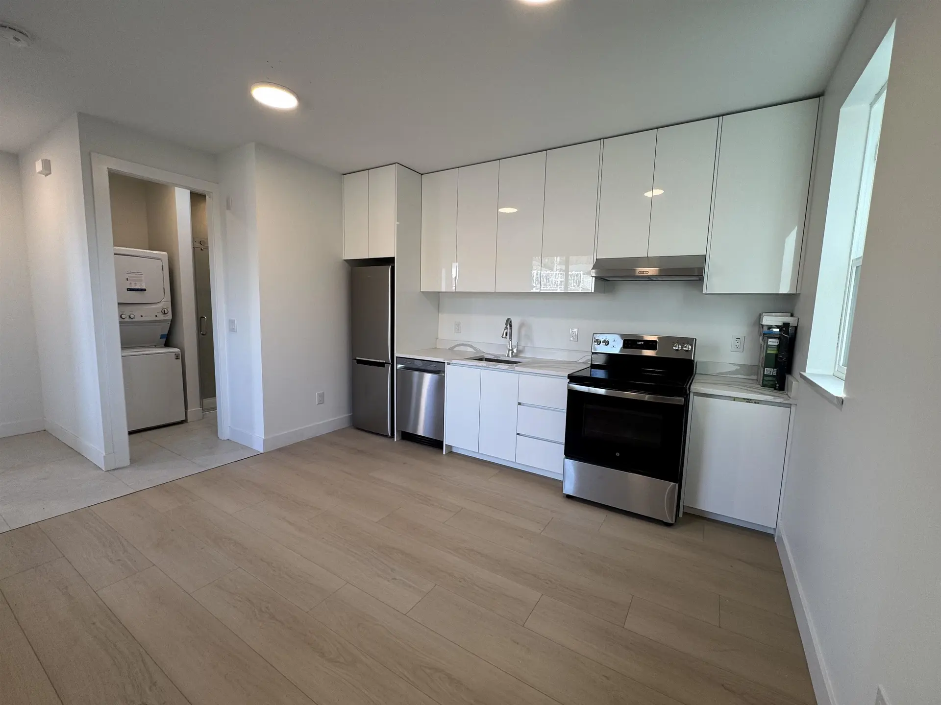 Property at 967 52 A Street, Delta, BC