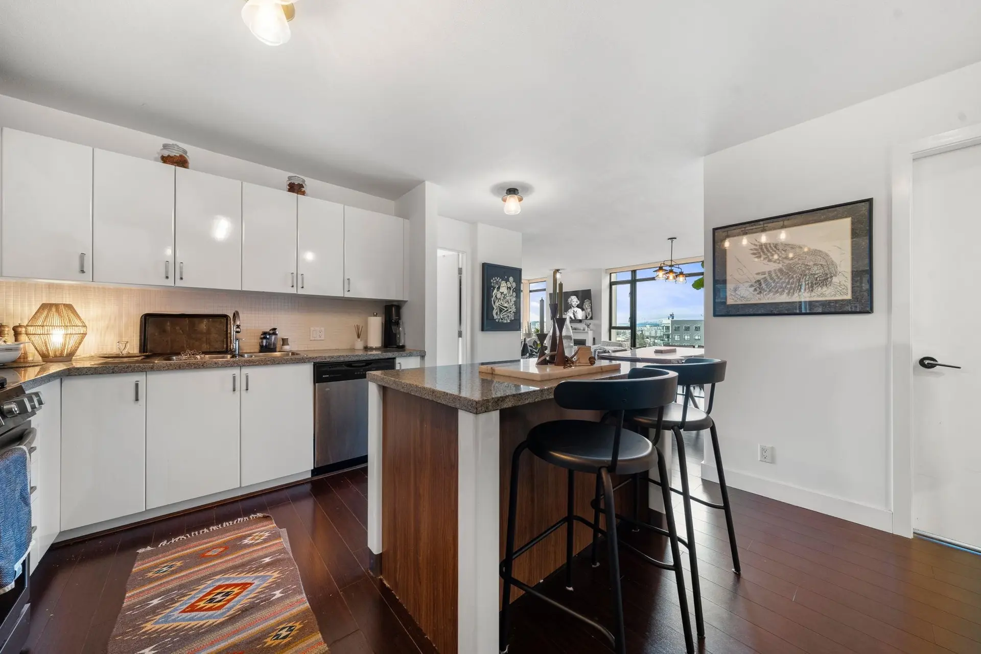 #704 155 W 1st Street - Image 6