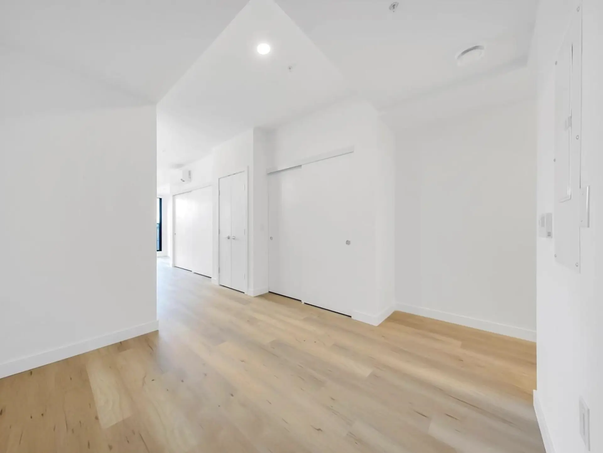 Property at #302 2446 SHAUGHNESSY STREET, Coquitlam, BC