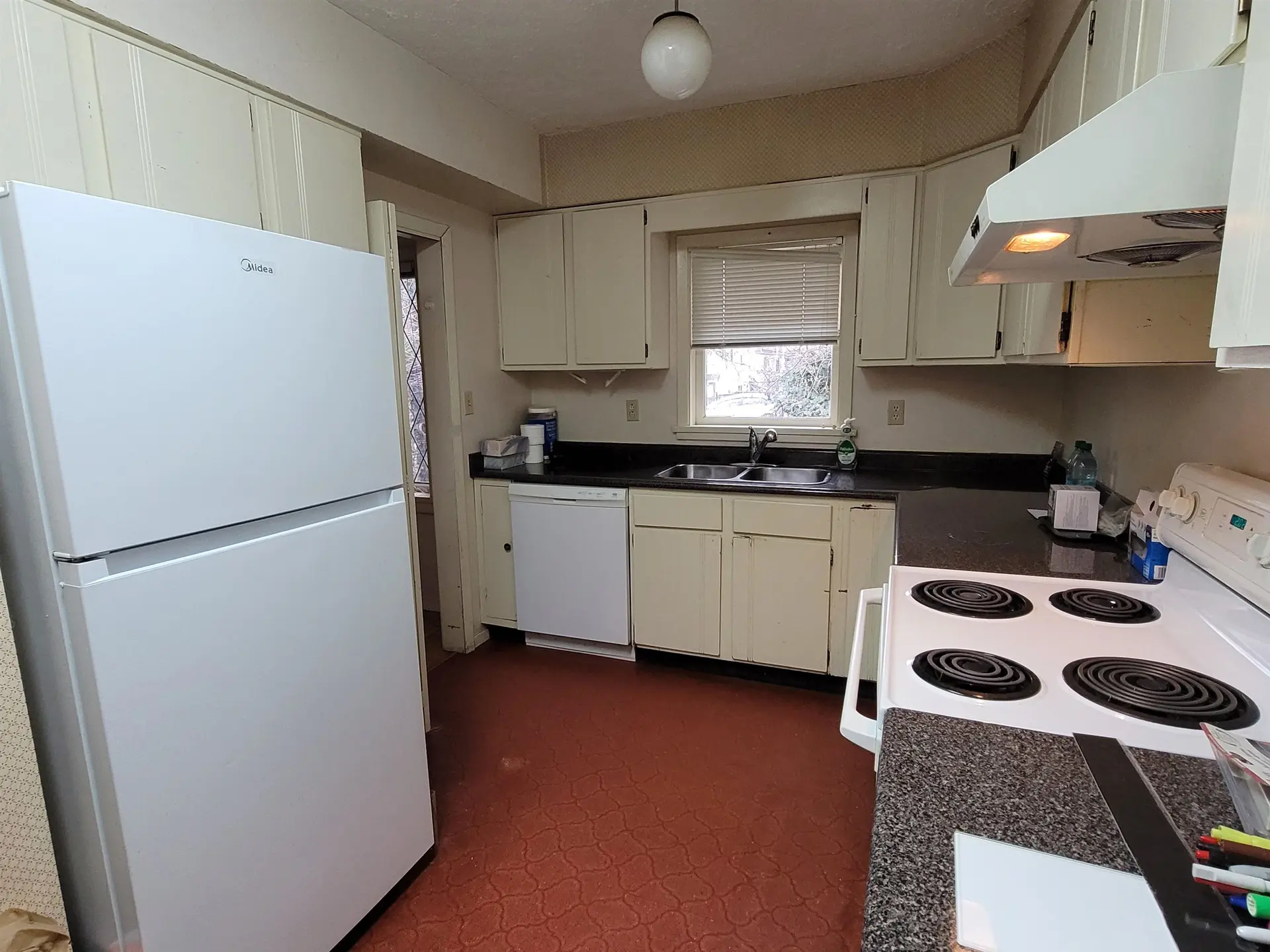 8468 Hudson Street - Image 7