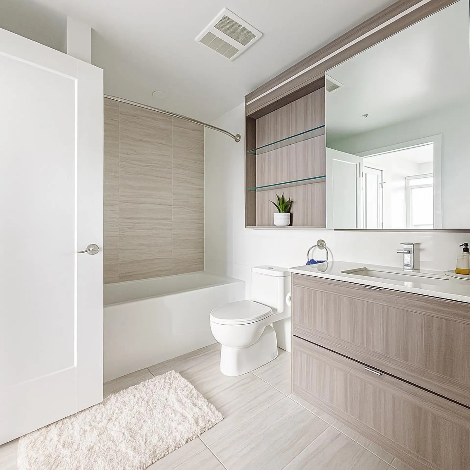 #2403 2351 Beta Avenue - Image 6
