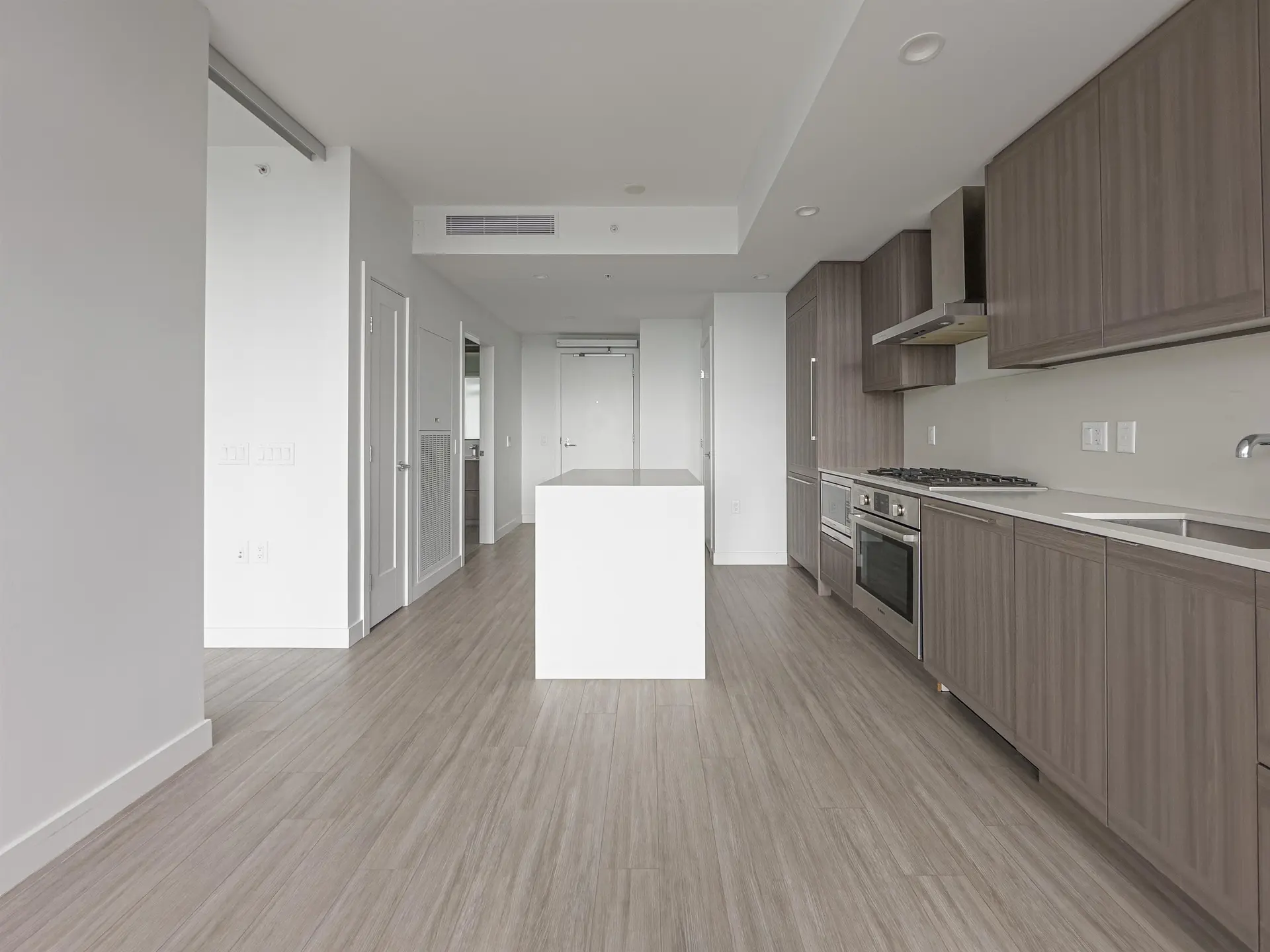 #2403 2351 Beta Avenue - Image 9