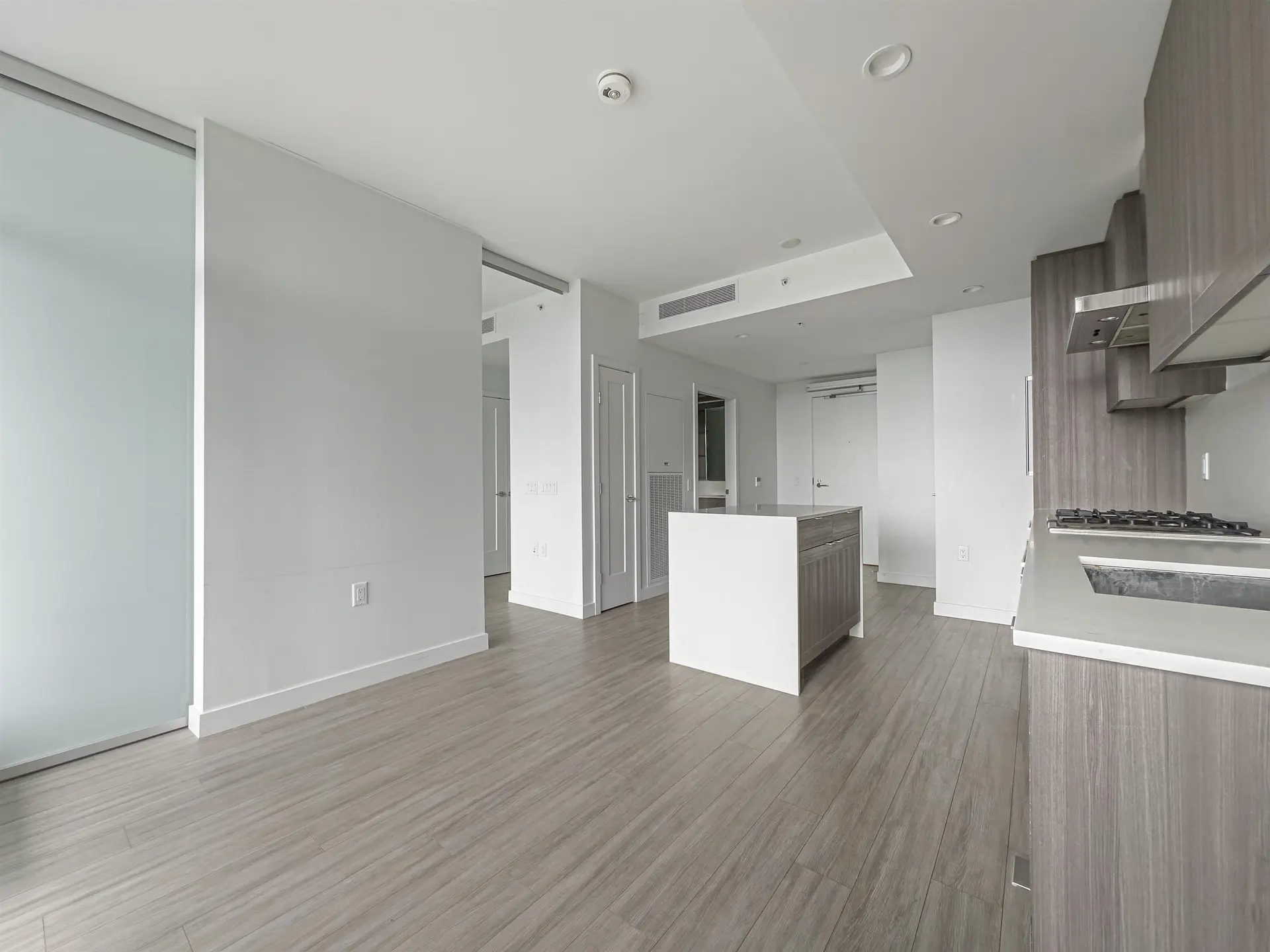 #2403 2351 Beta Avenue - Image 10