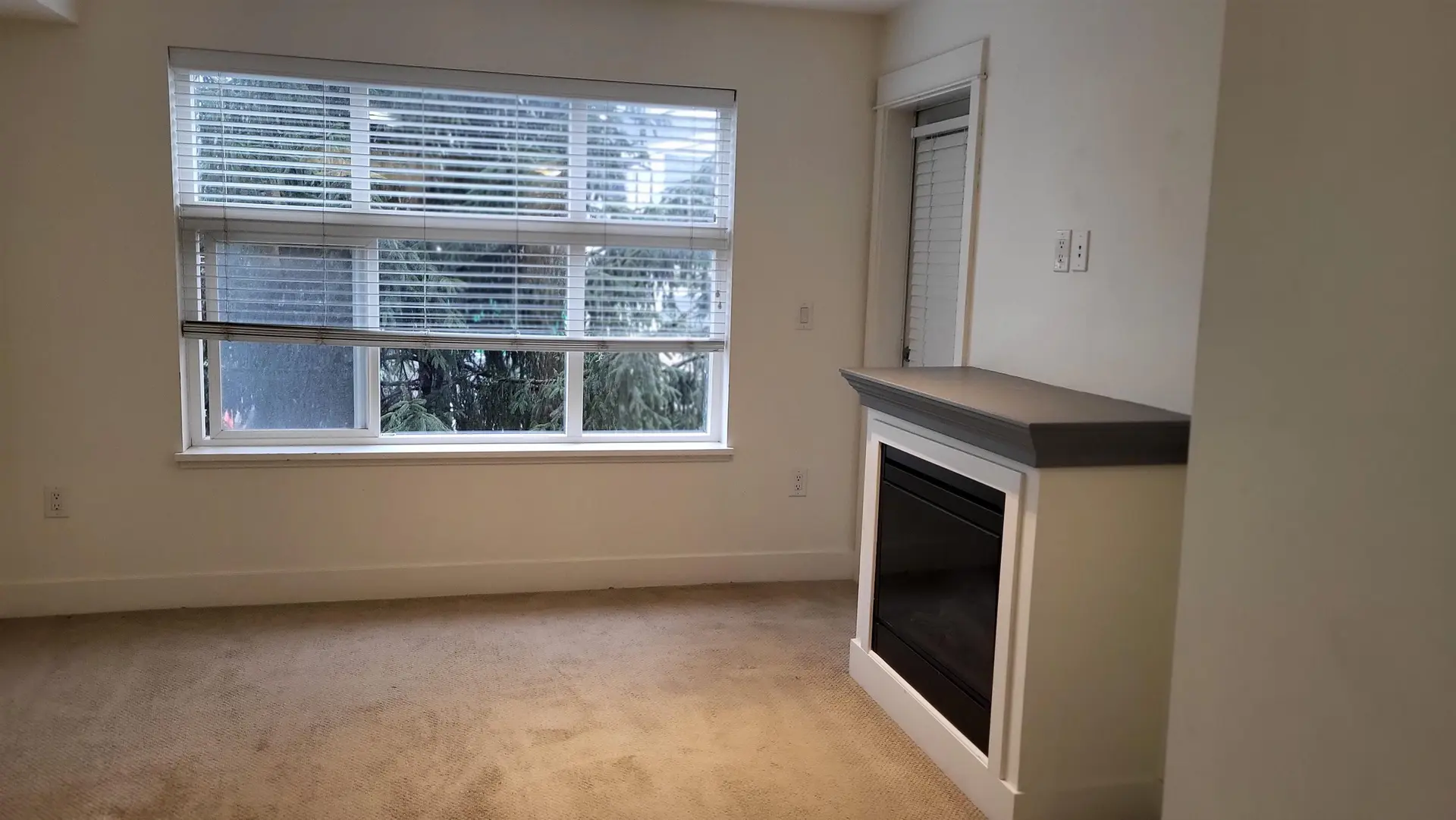 #313 2515 Park Drive - Image 3