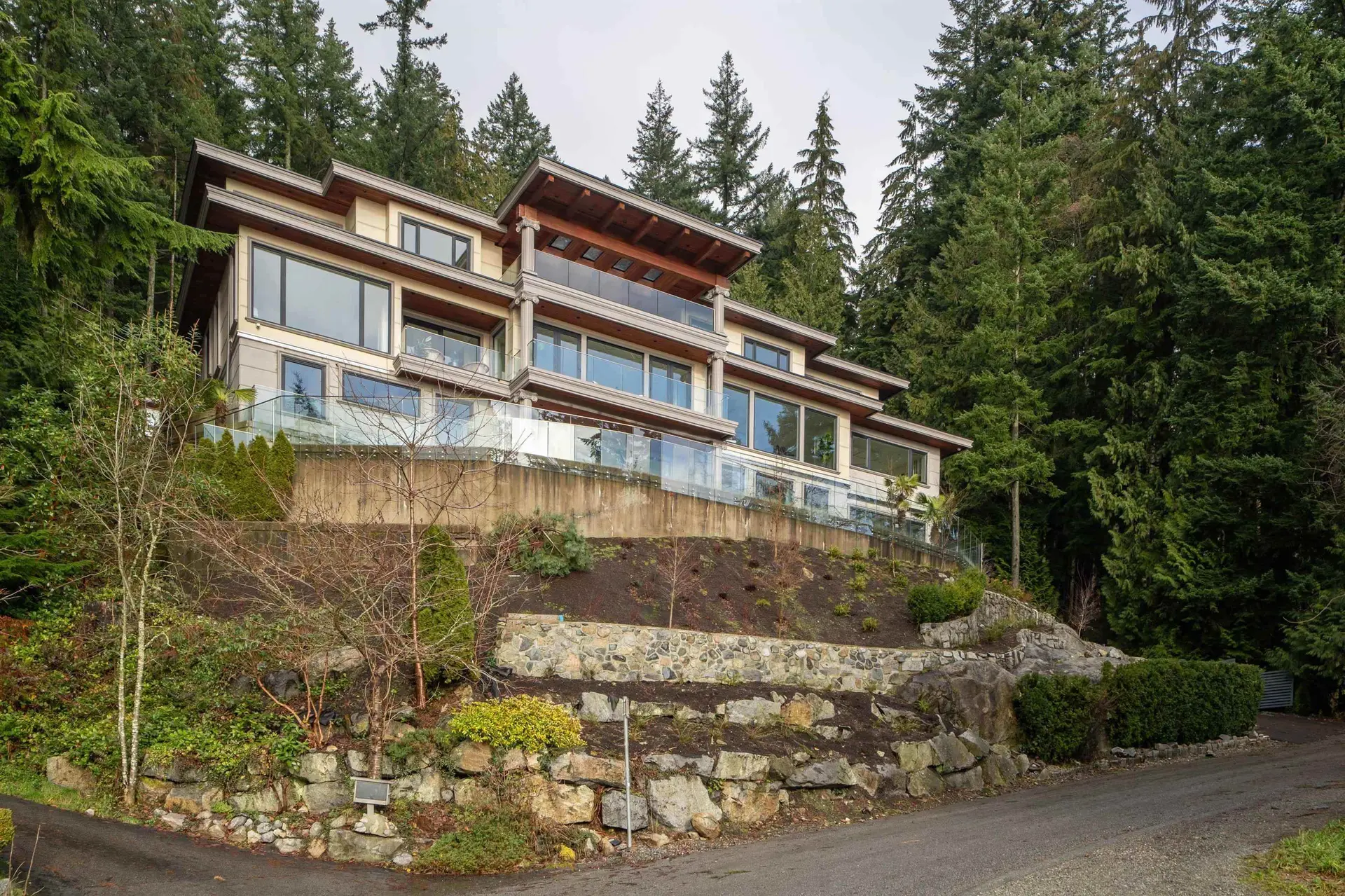 Property at 1119 MILLSTREAM ROAD, West Vancouver, BC