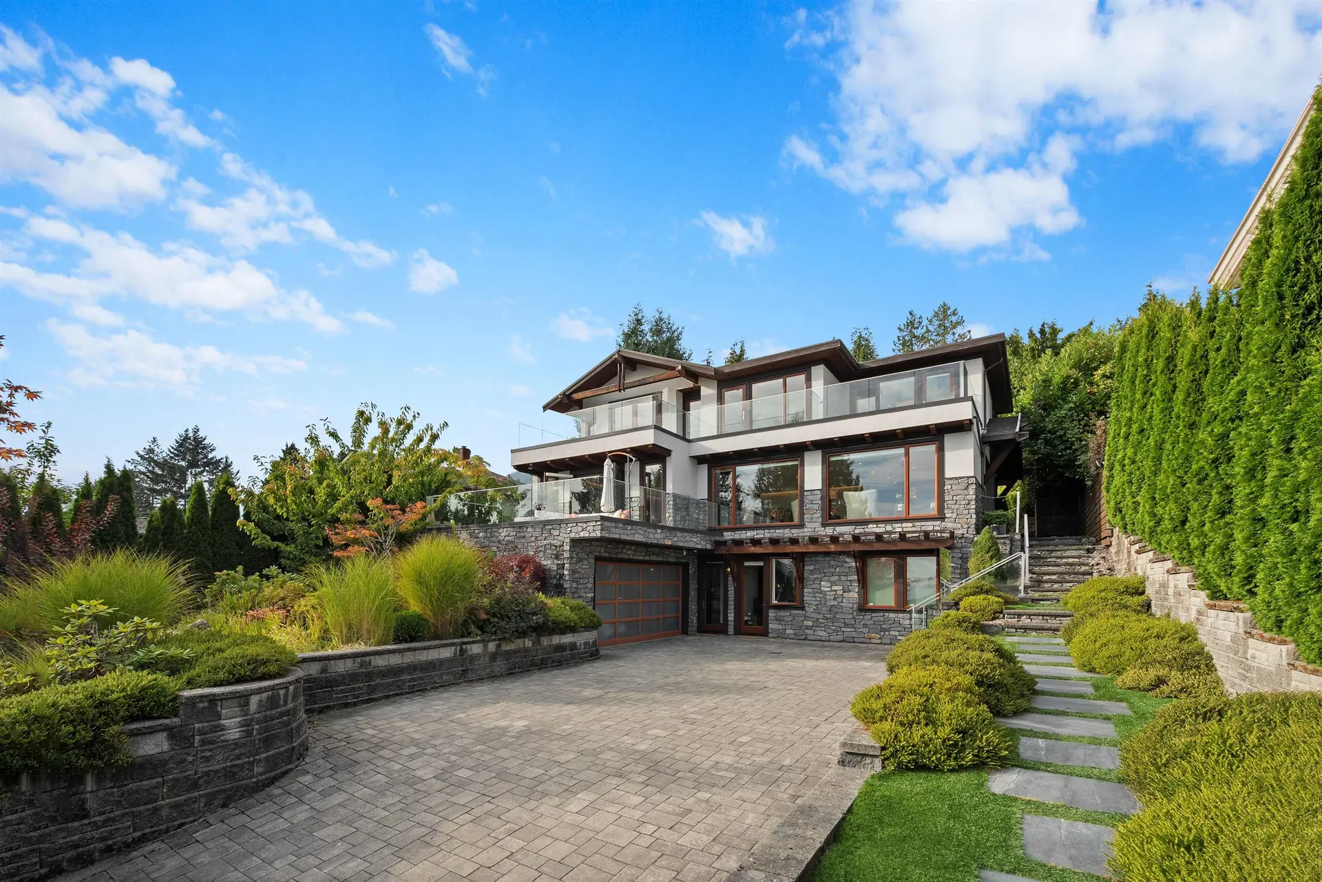 Property at 2643 Nelson Avenue, West Vancouver, BC