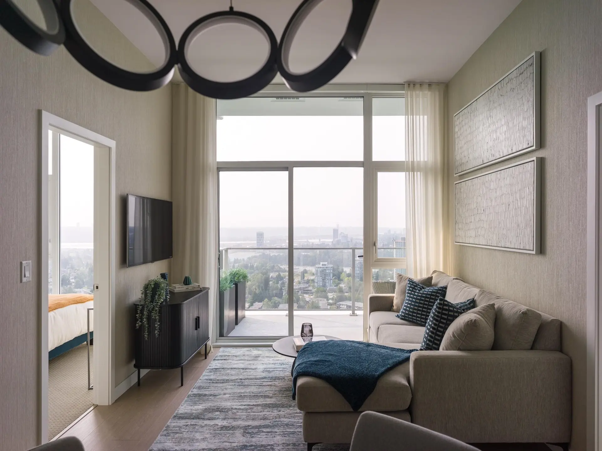 #2505 555 Sydney Avenue - Image 3