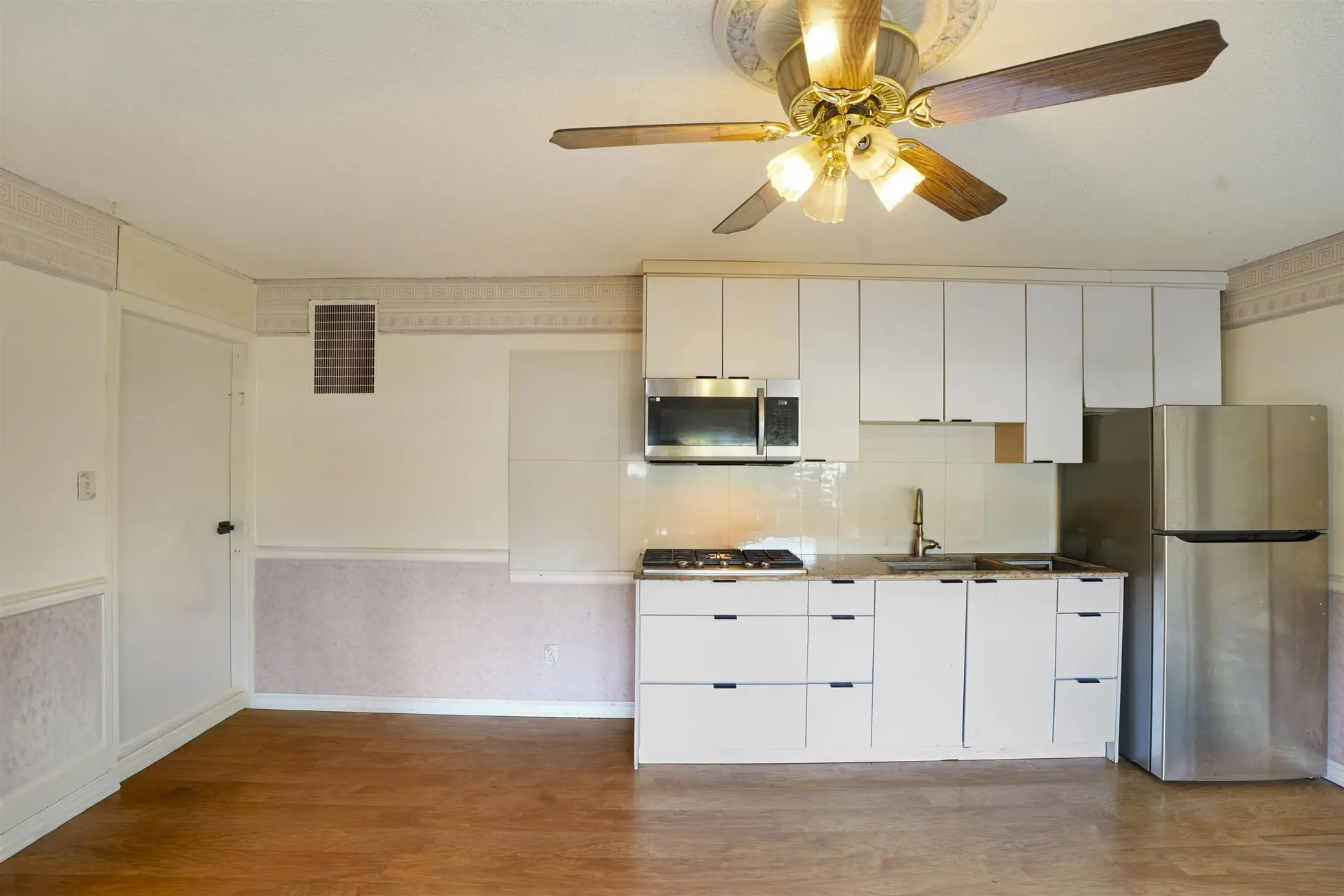 Property at 14957 KEW DRIVE, Surrey, BC