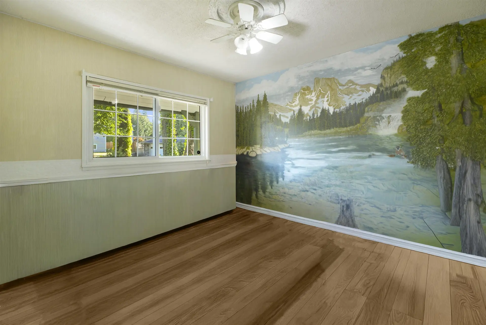 Property at 14957 KEW DRIVE, Surrey, BC