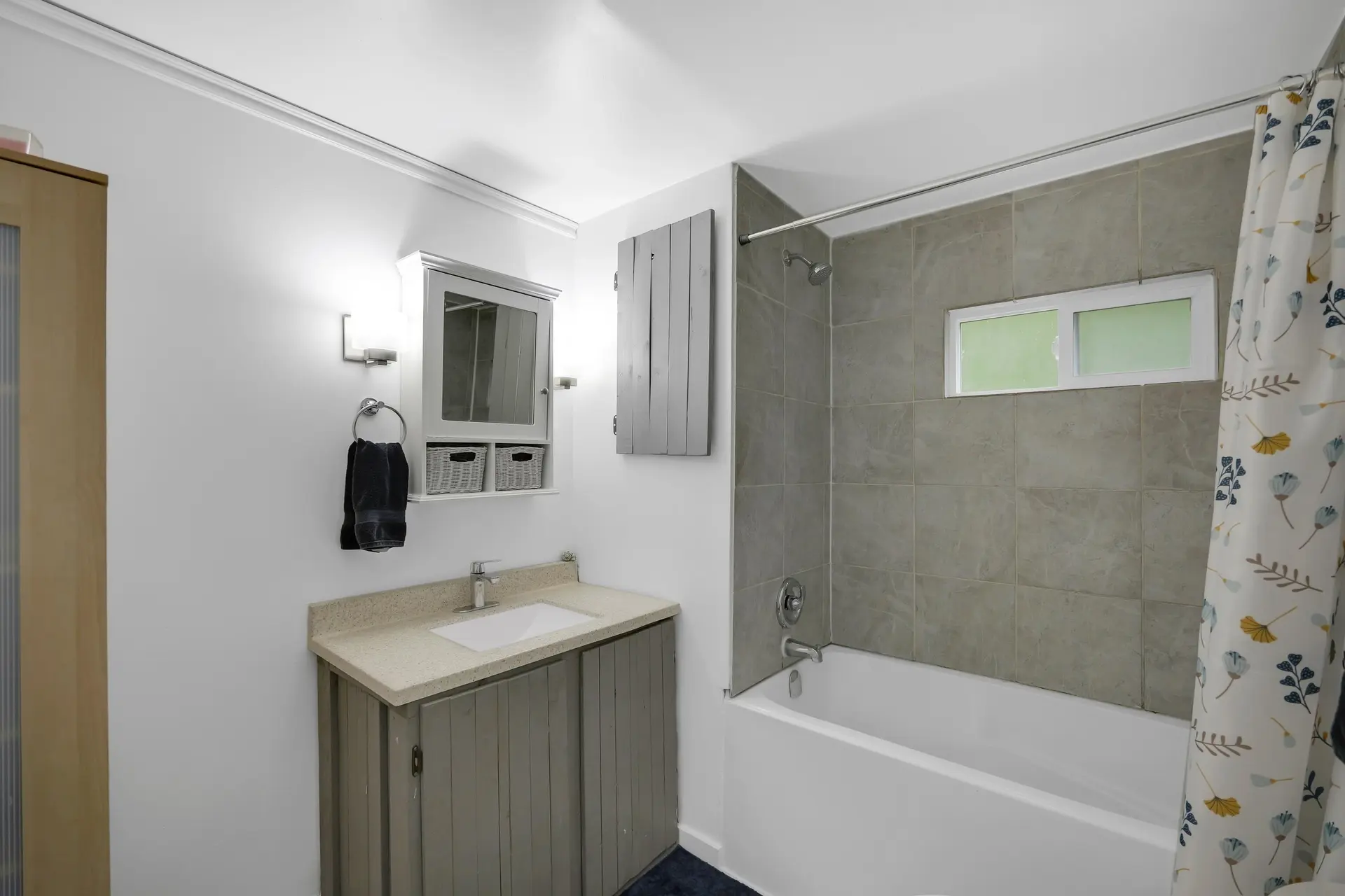 Property at #8 39884 GOVERNMENT ROAD, Squamish, BC