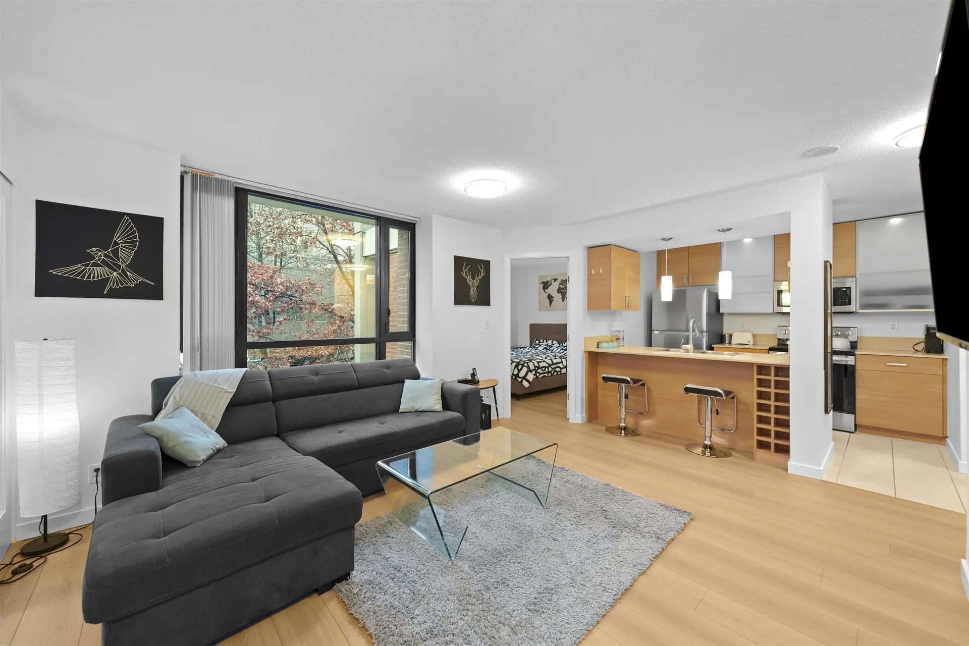 #305 977 Mainland Street - Image 1