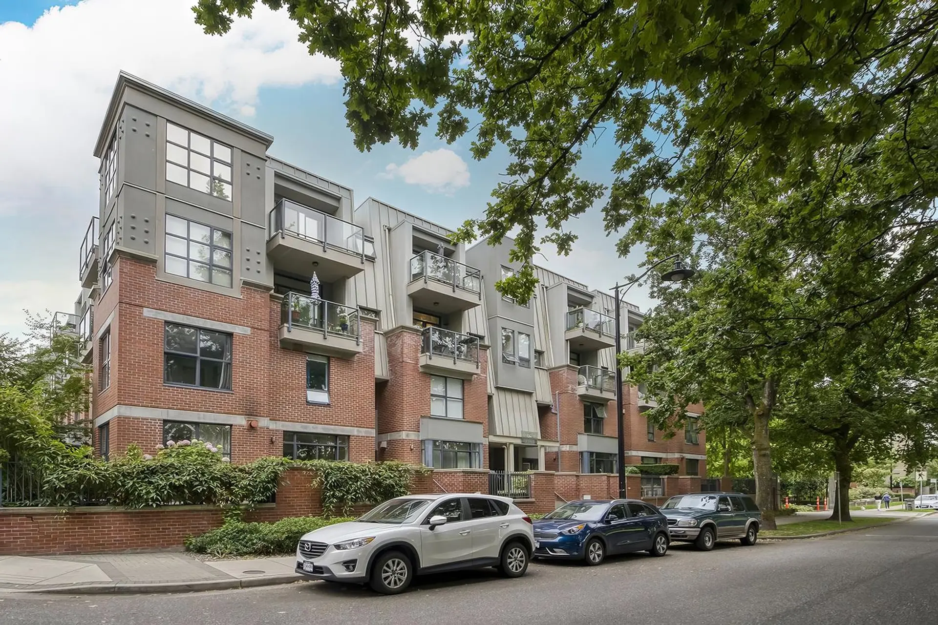 #405 2688 Vine Street - Image 18