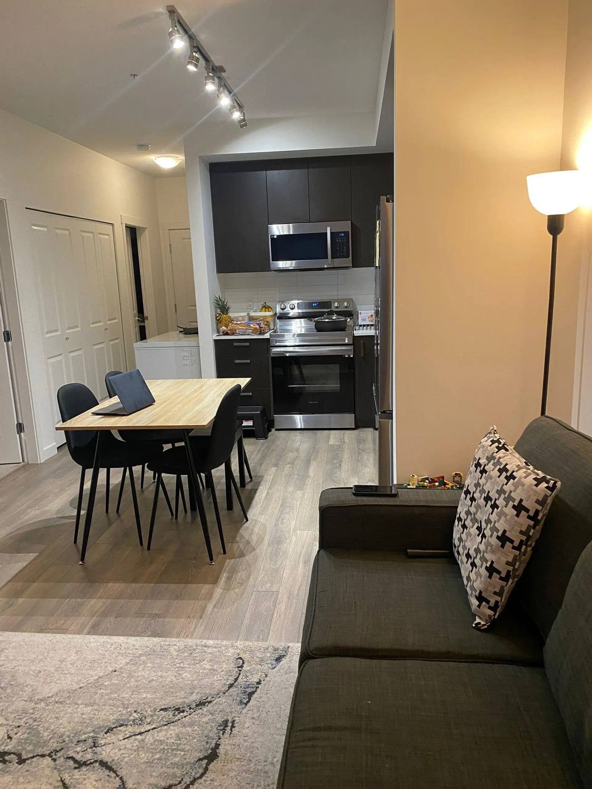 Property at #202 15848 FRASER HIGHWAY, Surrey, BC