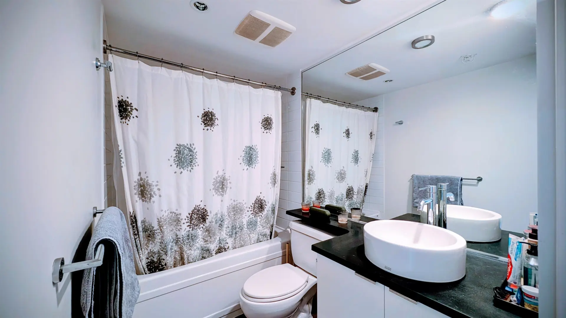 Property at #3301 233 ROBSON STREET, Vancouver, BC