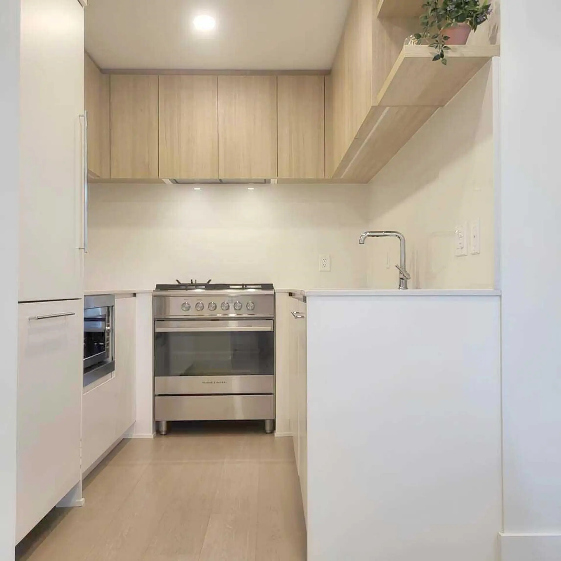922 W 49th Avenue - Image 7