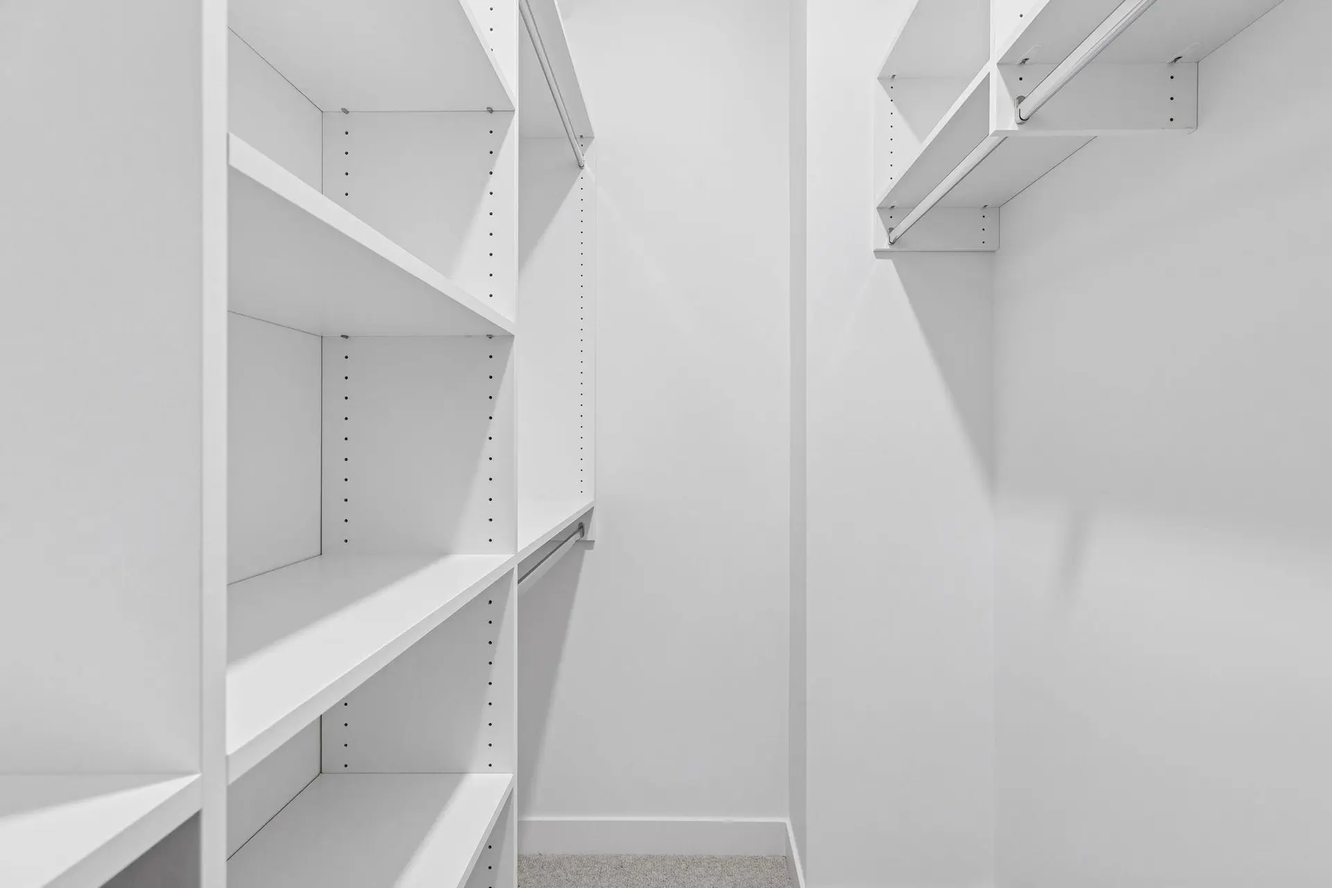 #209 921 Grant Street - Image 6