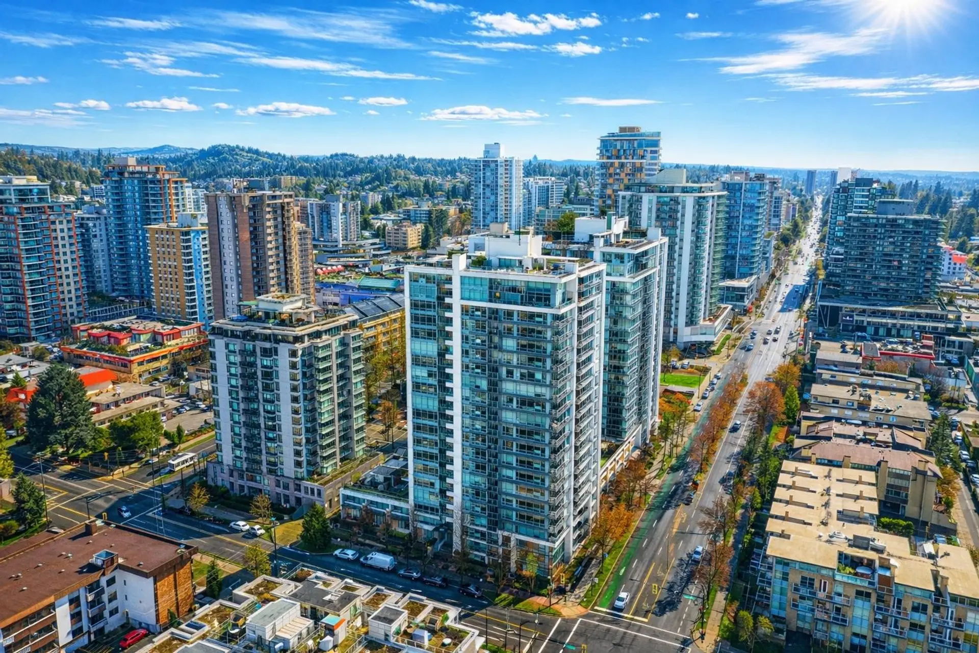 Property at #1304 1320 Chesterfield Avenue, North Vancouver, BC