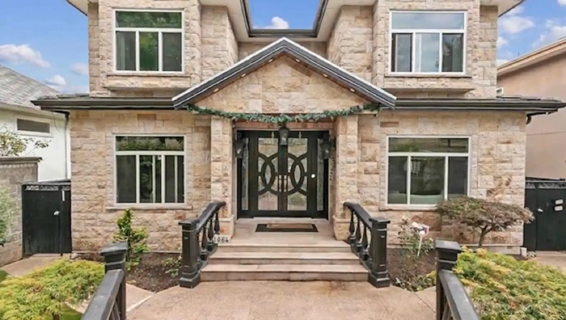 Property at 1060 E 61st Avenue, Vancouver, BC
