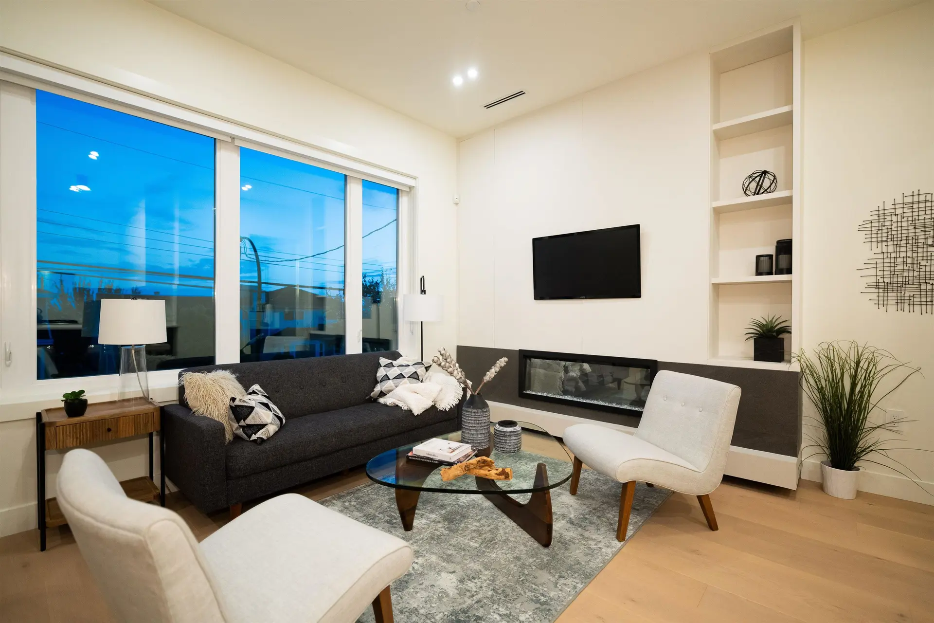 #1 773 E 61st Avenue - Image 4