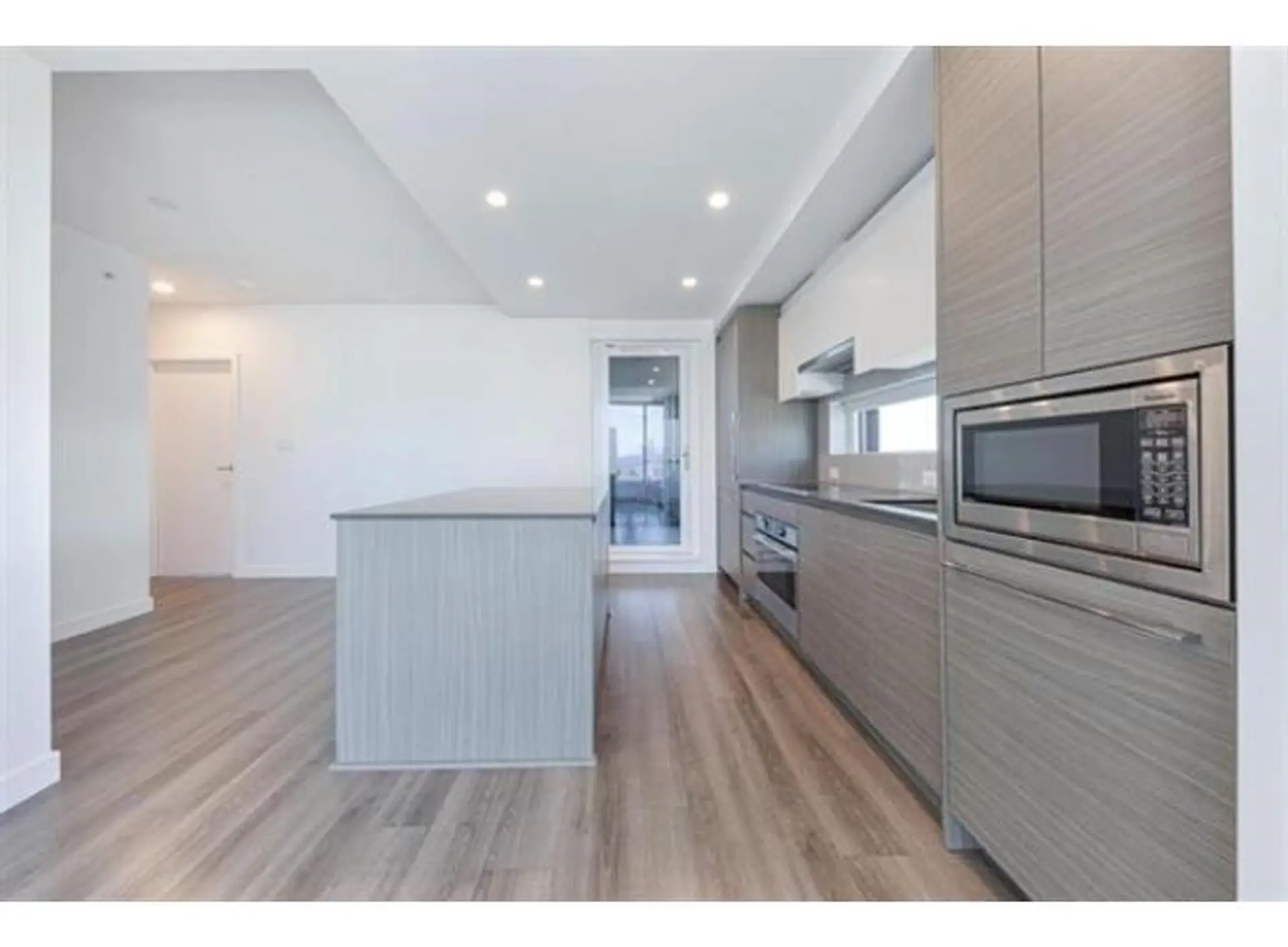 Property at #2704 13615 FRASER HIGHWAY, Surrey, BC