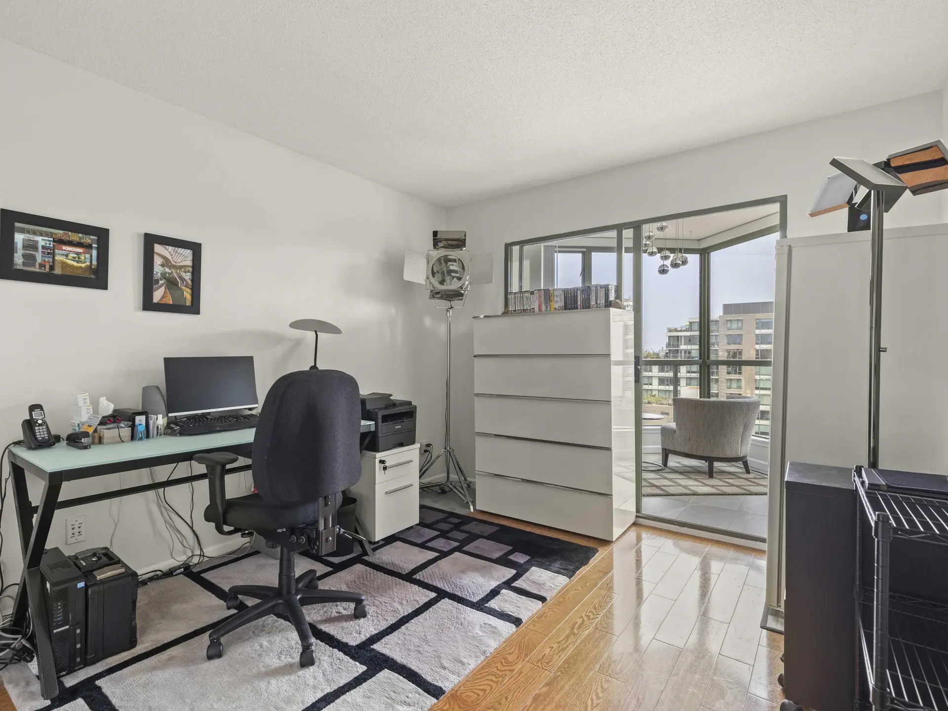 #904 2288 Pine Street - Image 11