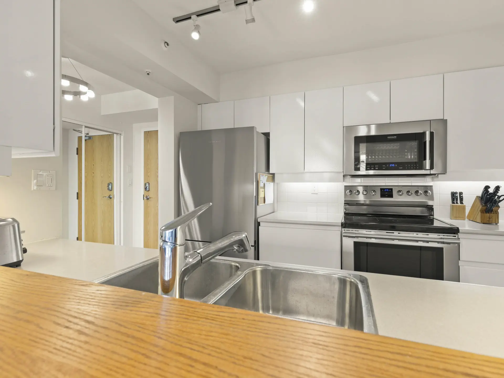 #904 2288 Pine Street - Image 7