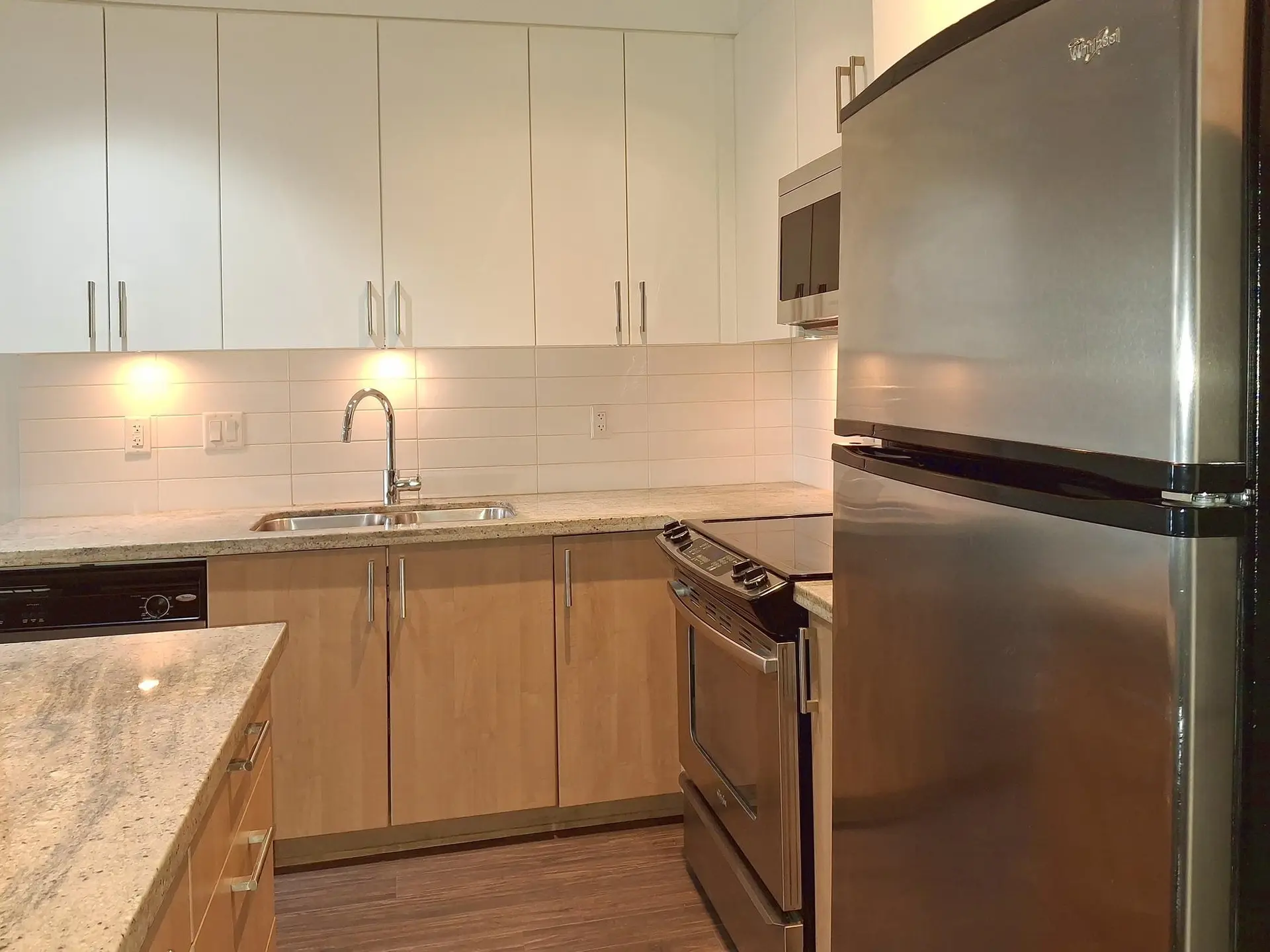 Property at #106 85 EIGHTH AVENUE, New Westminster, BC