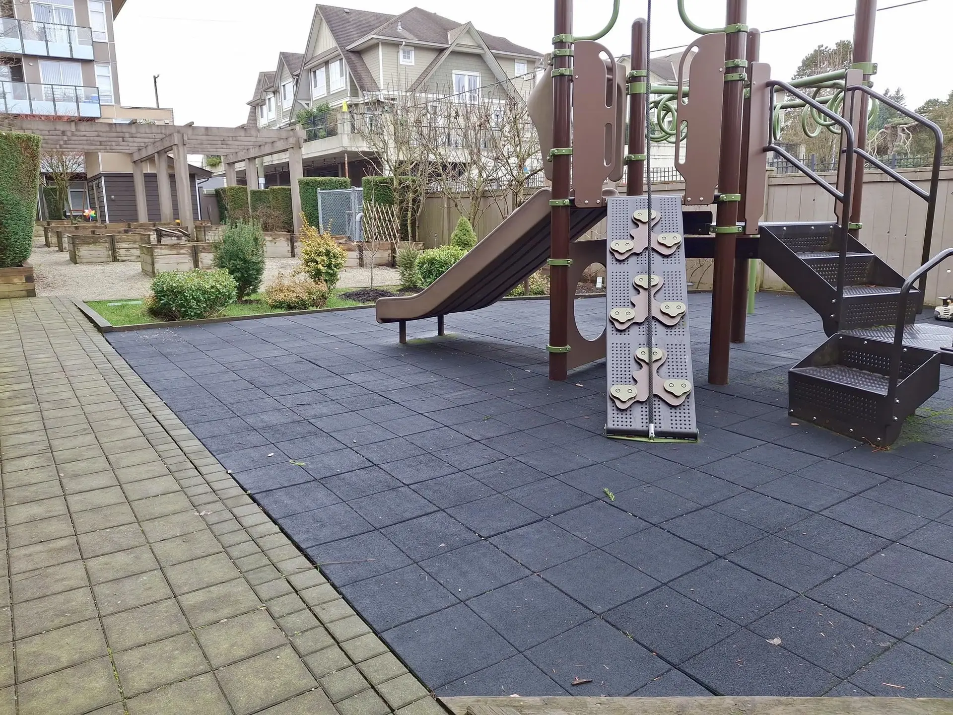 Property at #106 85 EIGHTH AVENUE, New Westminster, BC