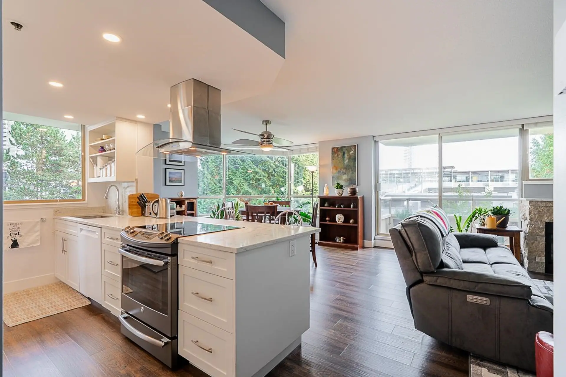 Property at #402 728 Farrow Street, Coquitlam, BC
