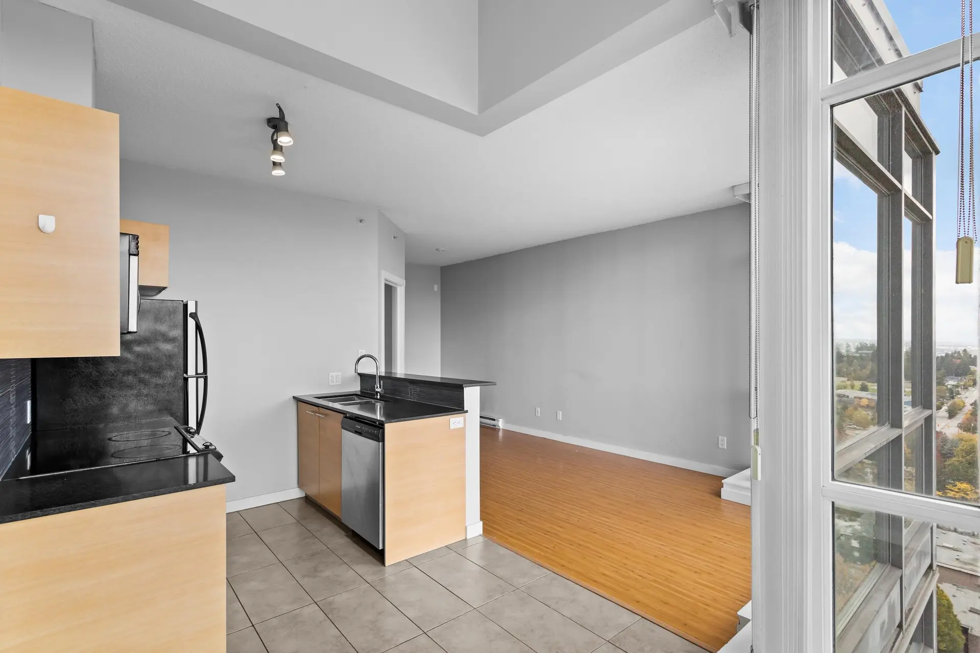 Property at #2209 13399 104 AVENUE, Surrey, BC