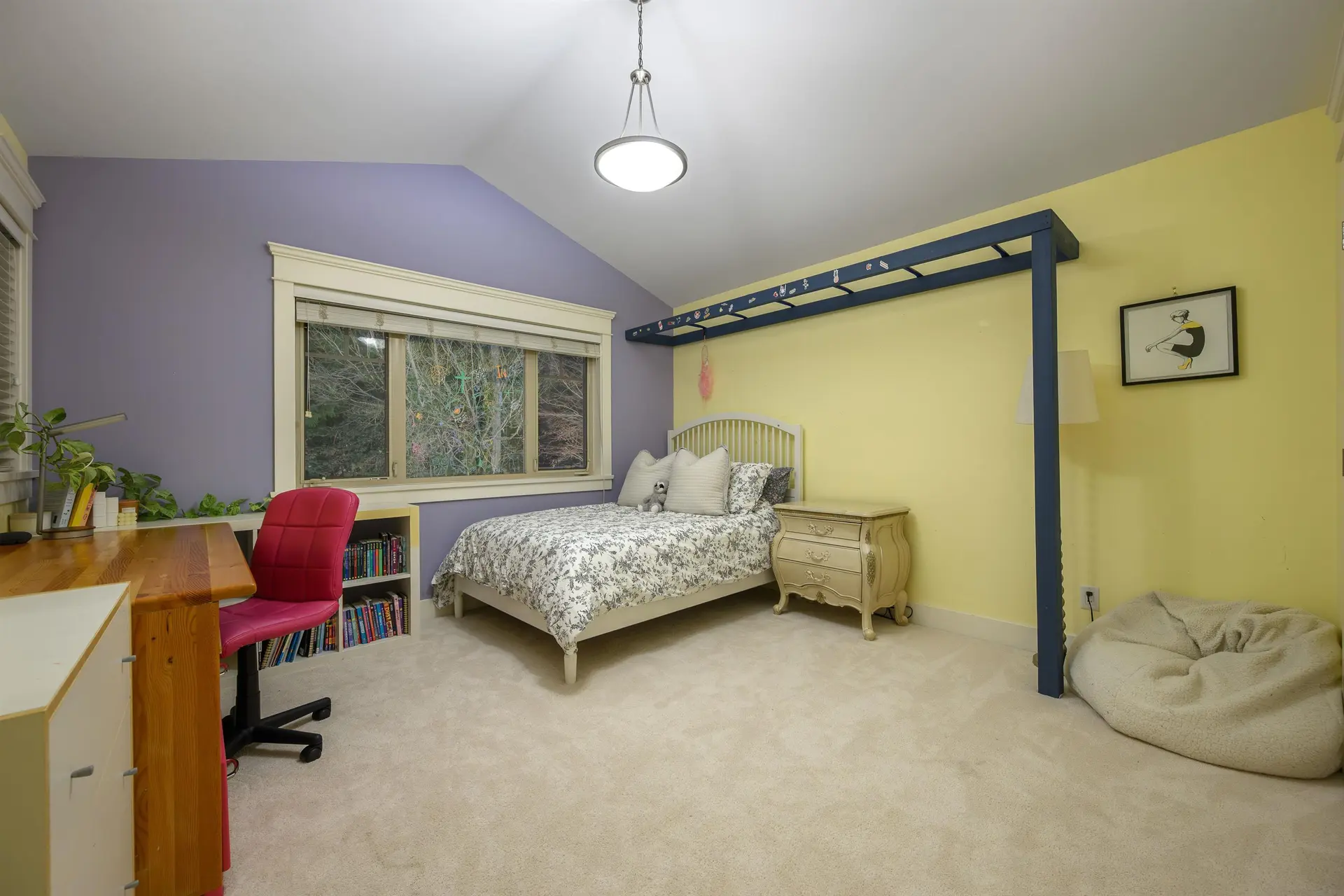 Property at 3402 ANNE MACDONALD WAY, North Vancouver, BC