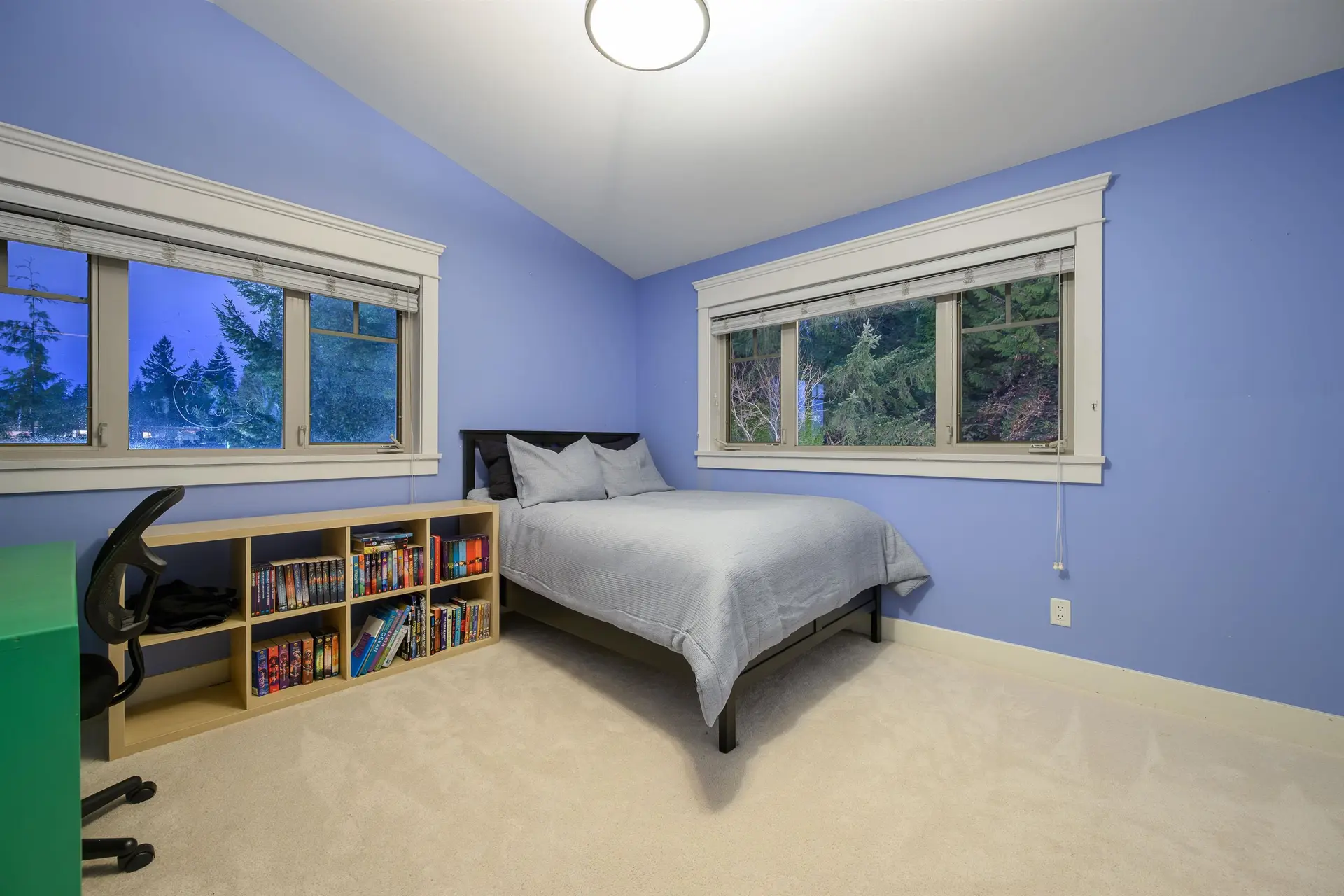 Property at 3402 ANNE MACDONALD WAY, North Vancouver, BC