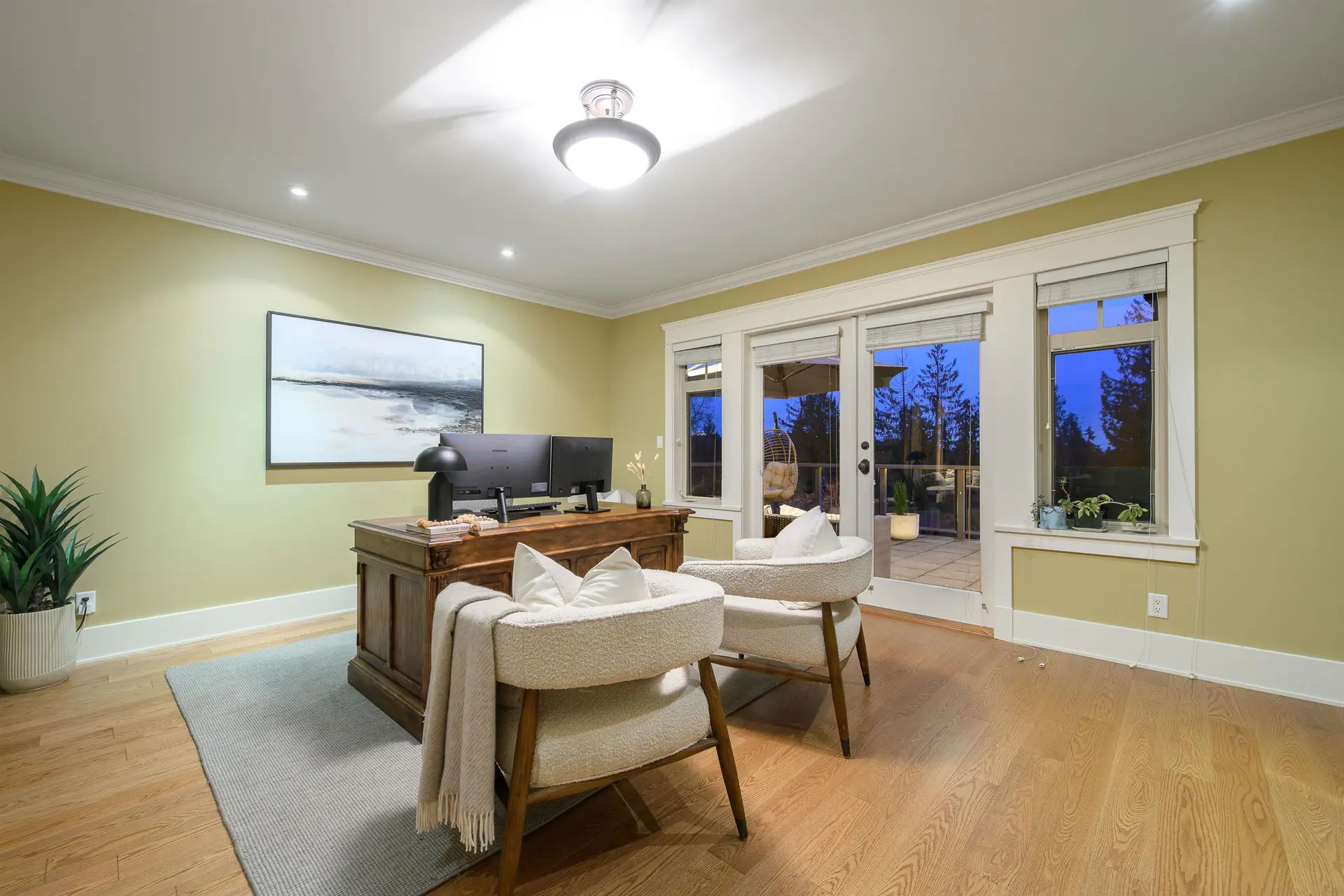 Property at 3402 ANNE MACDONALD WAY, North Vancouver, BC