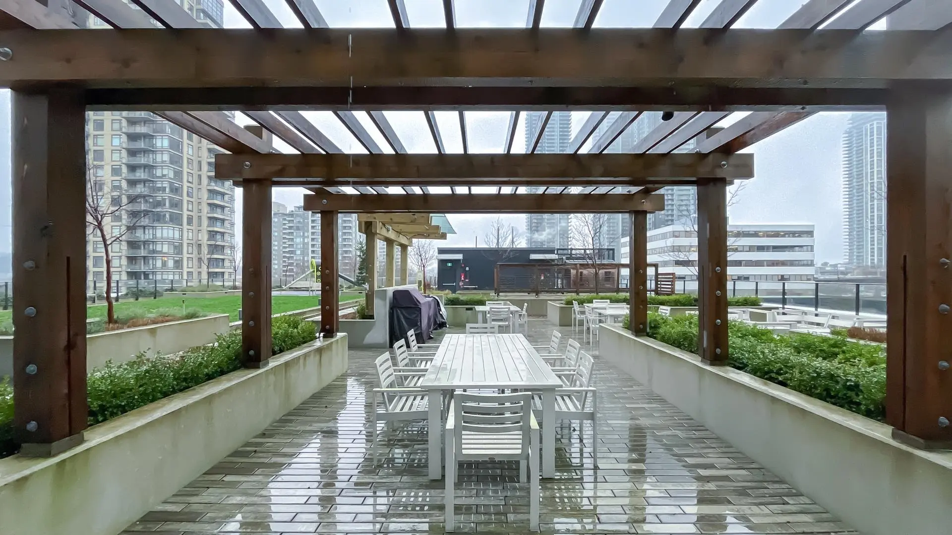 #2006 2181 Madison Avenue - Image 16