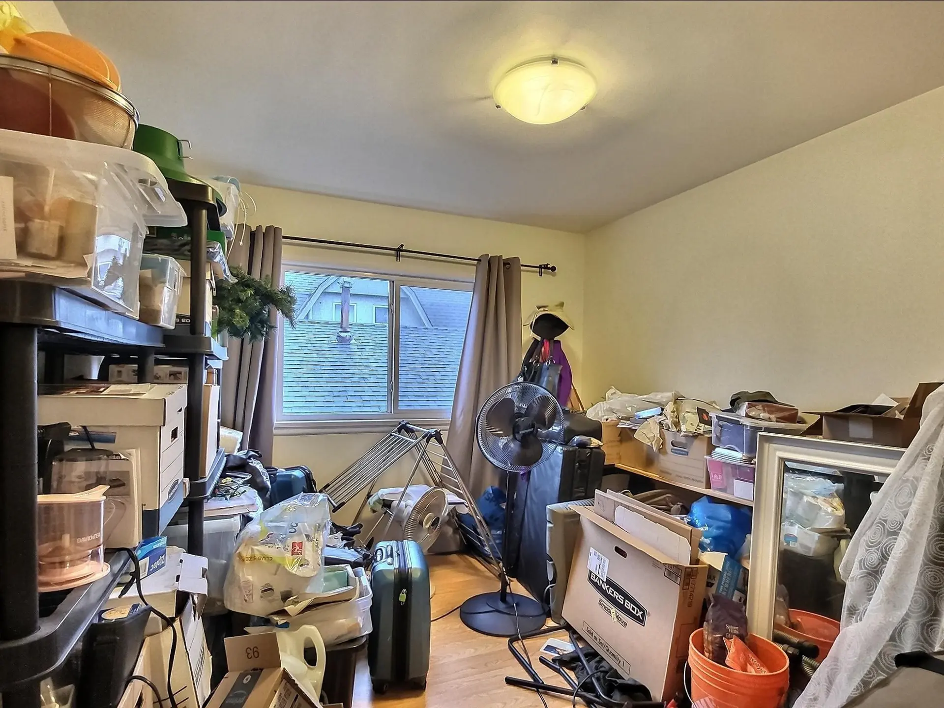 1621 Adanac Street - Image 6
