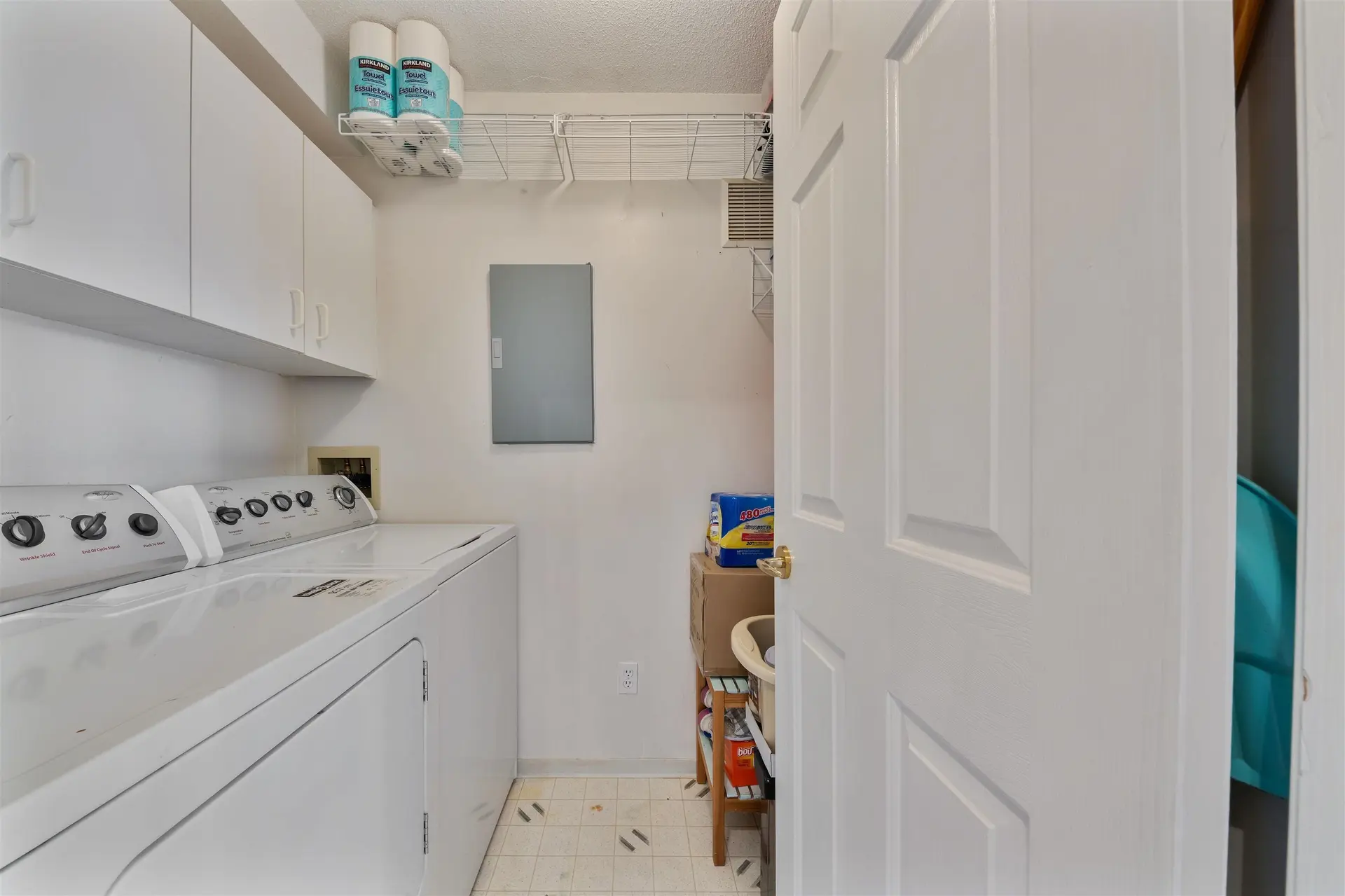 Property at #1605 15030 101 AVENUE, Surrey, BC